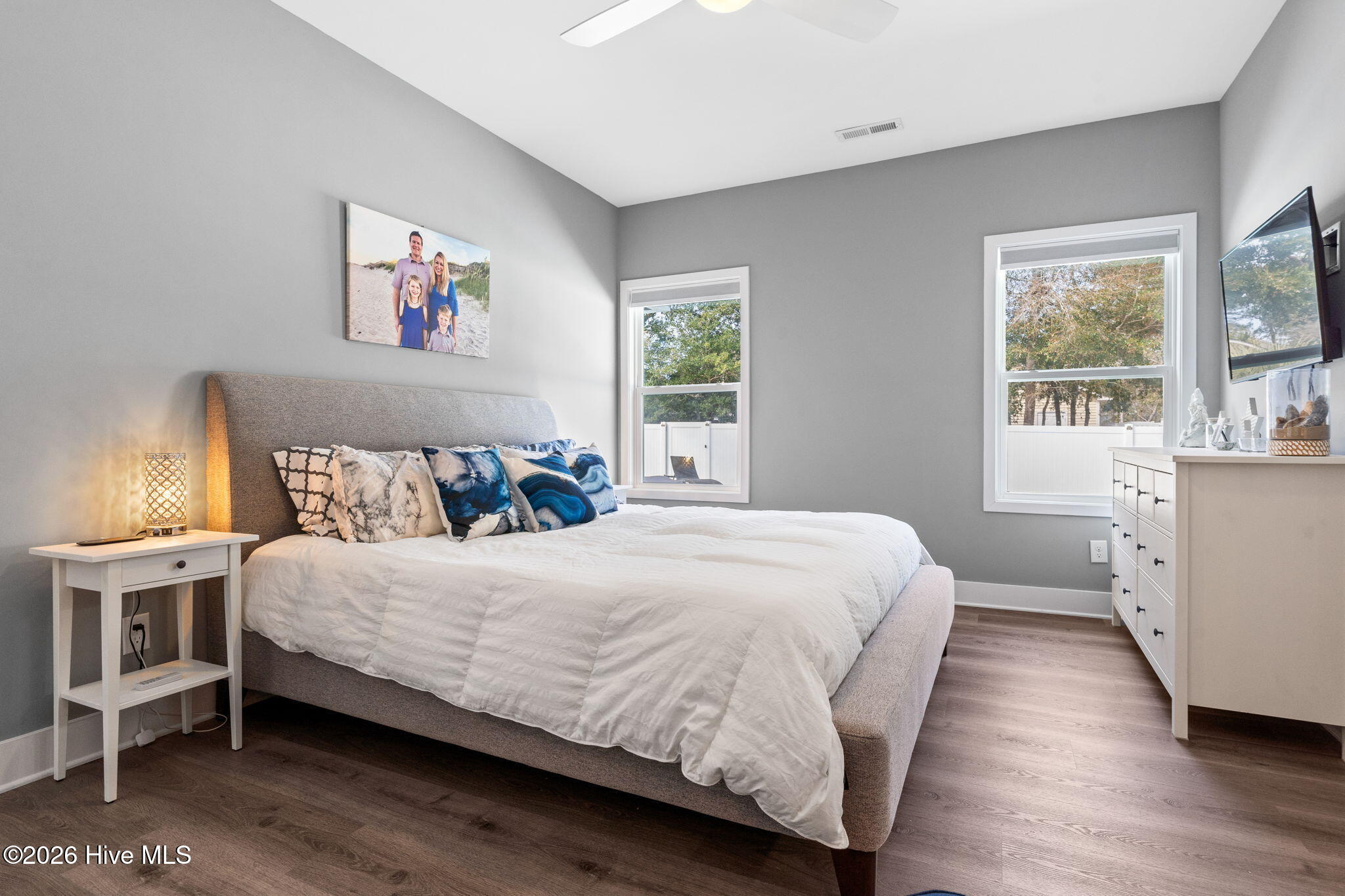 100568020 | Photo 13