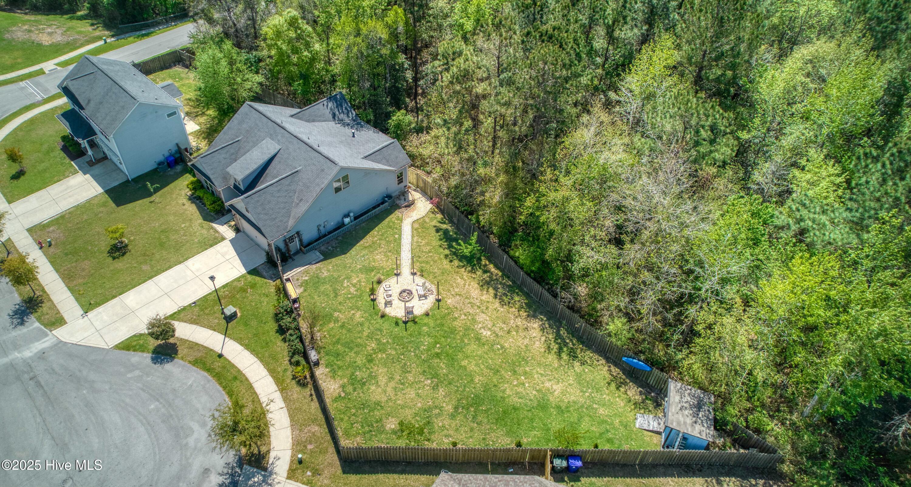 100561132 | Photo 55