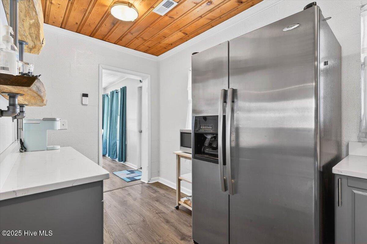 100547366 | Photo 19