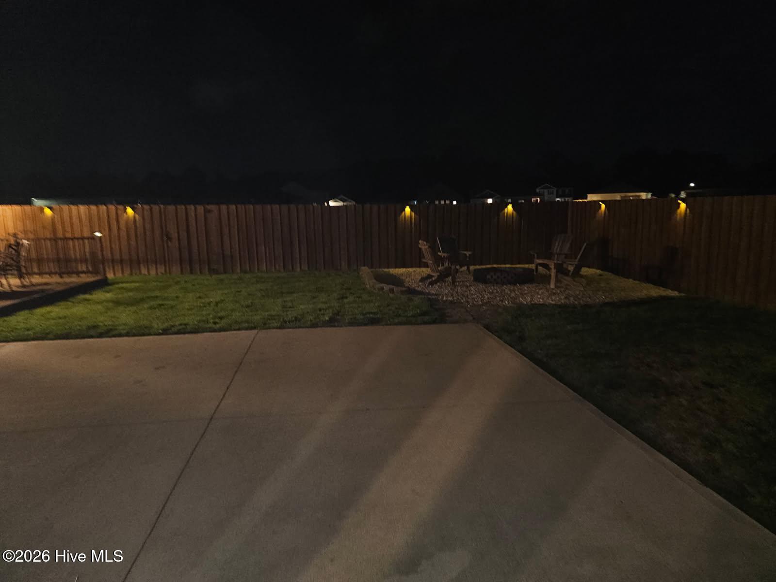 100560098 | Photo 20