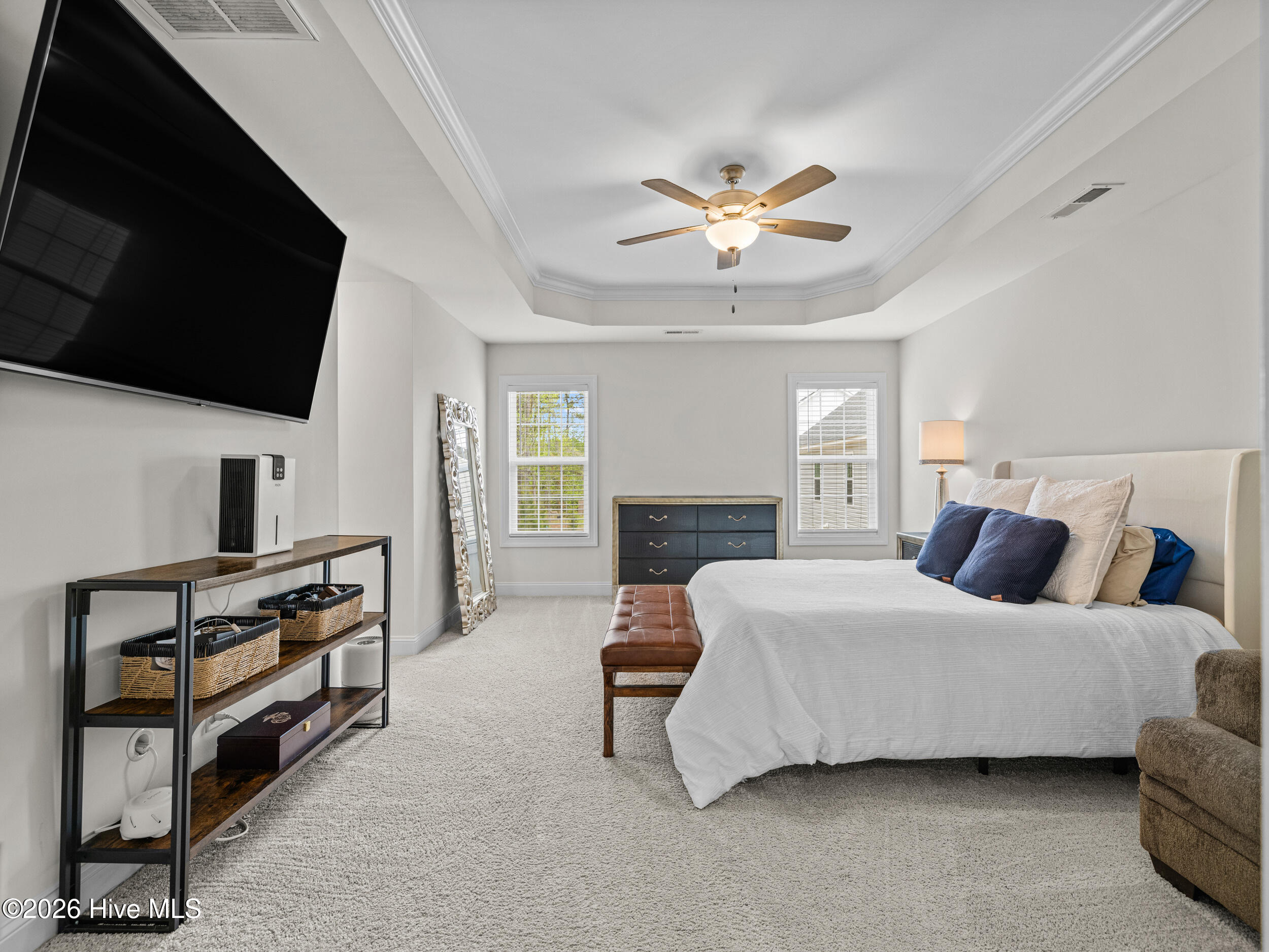 100569509 | Photo 36