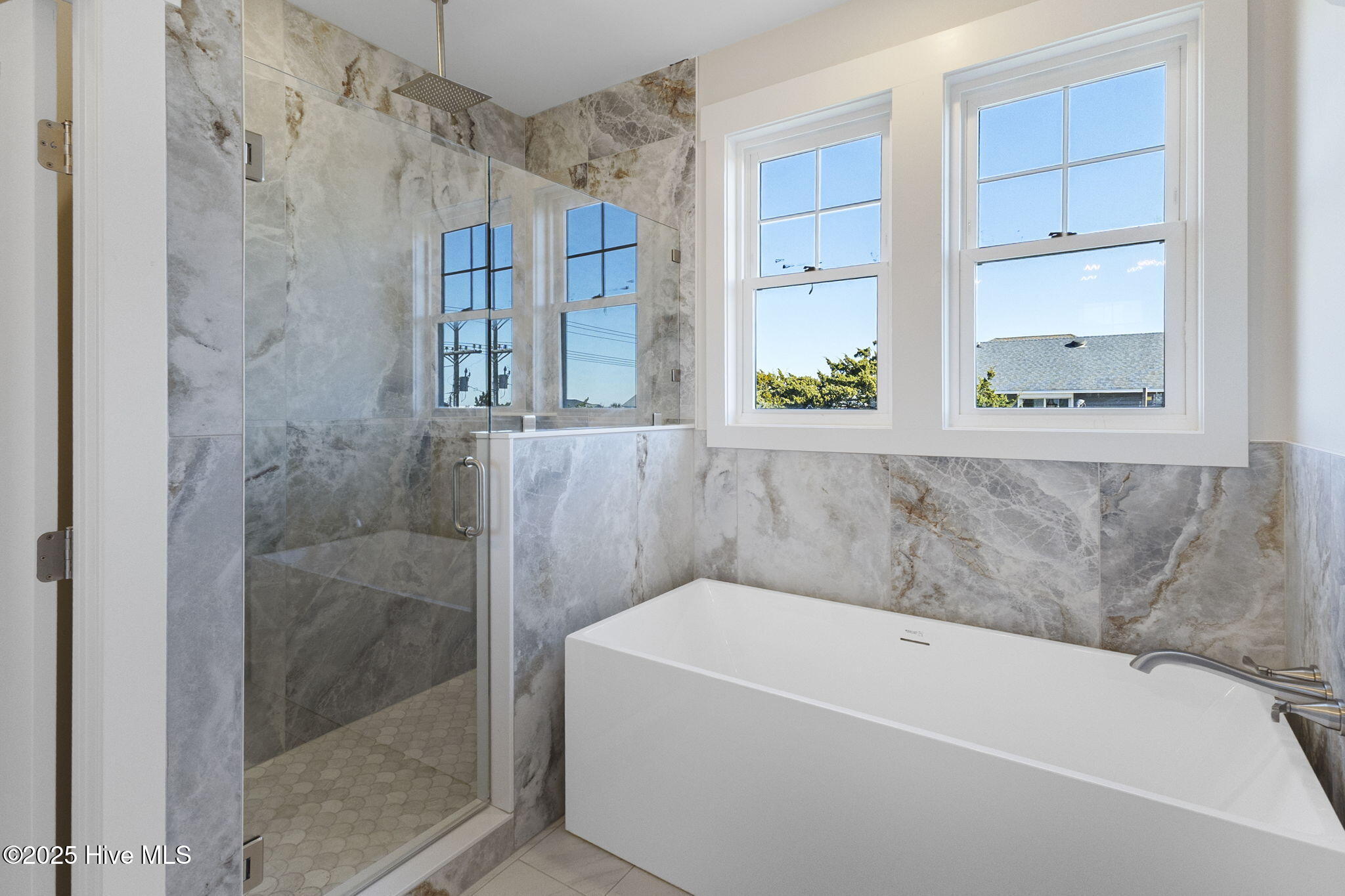 100522656 | Photo 22