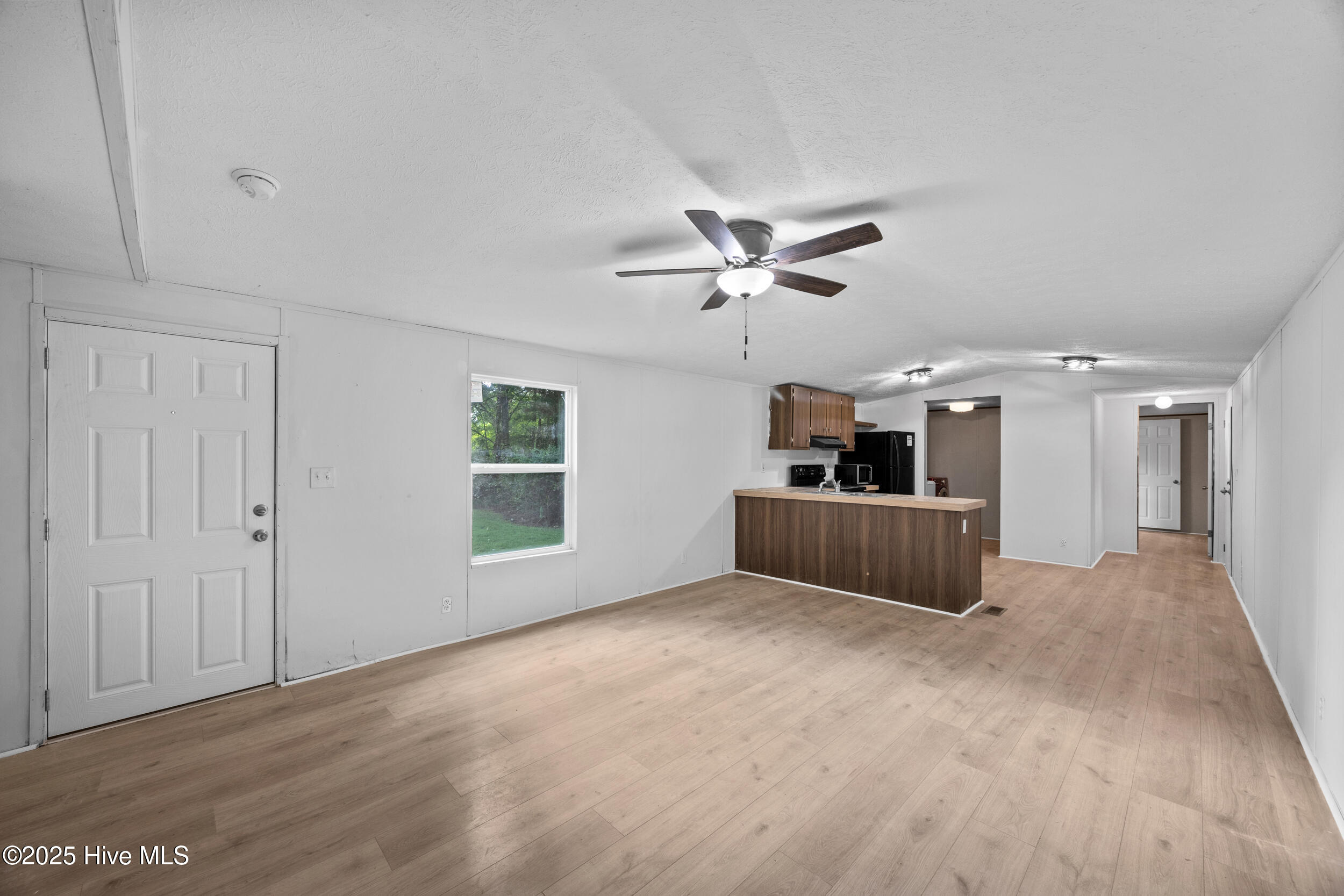 325 Messer Loop Road, Burgaw, NC 28425 – photo 4: 002_605d