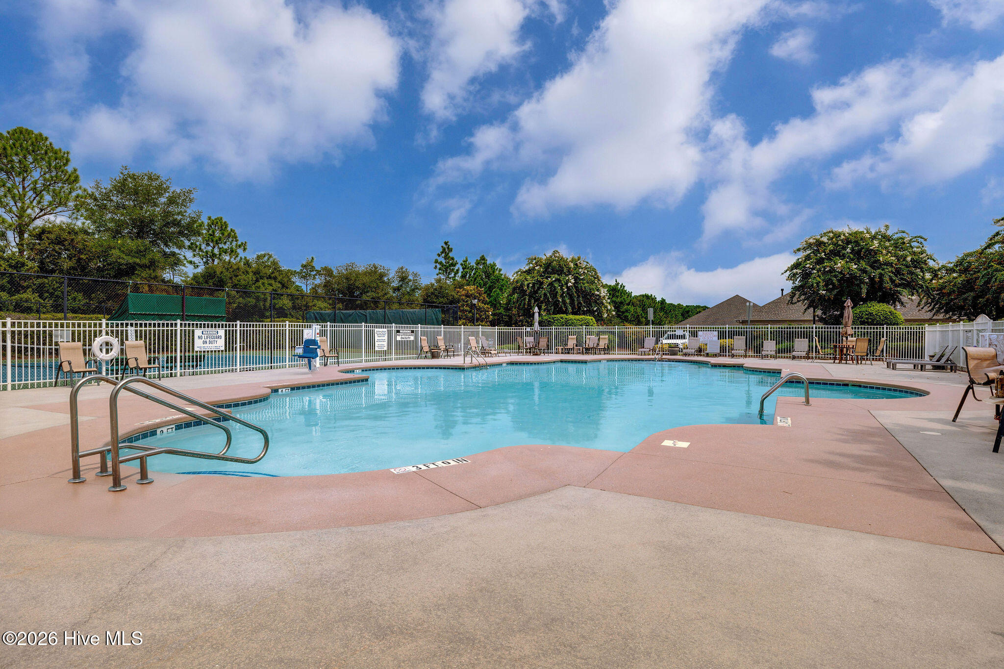 100560537 | Photo 27