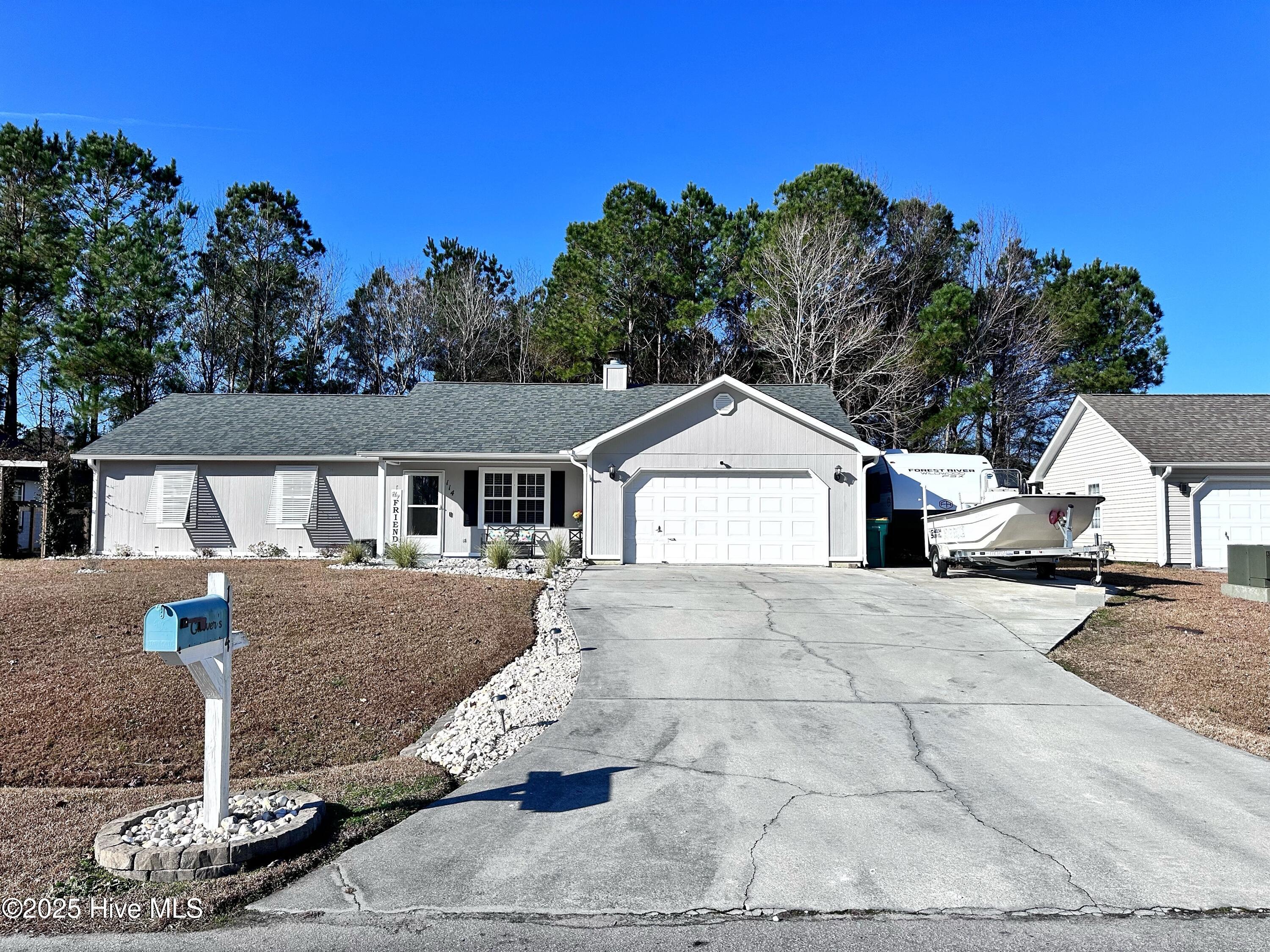 100546985 | Photo 45