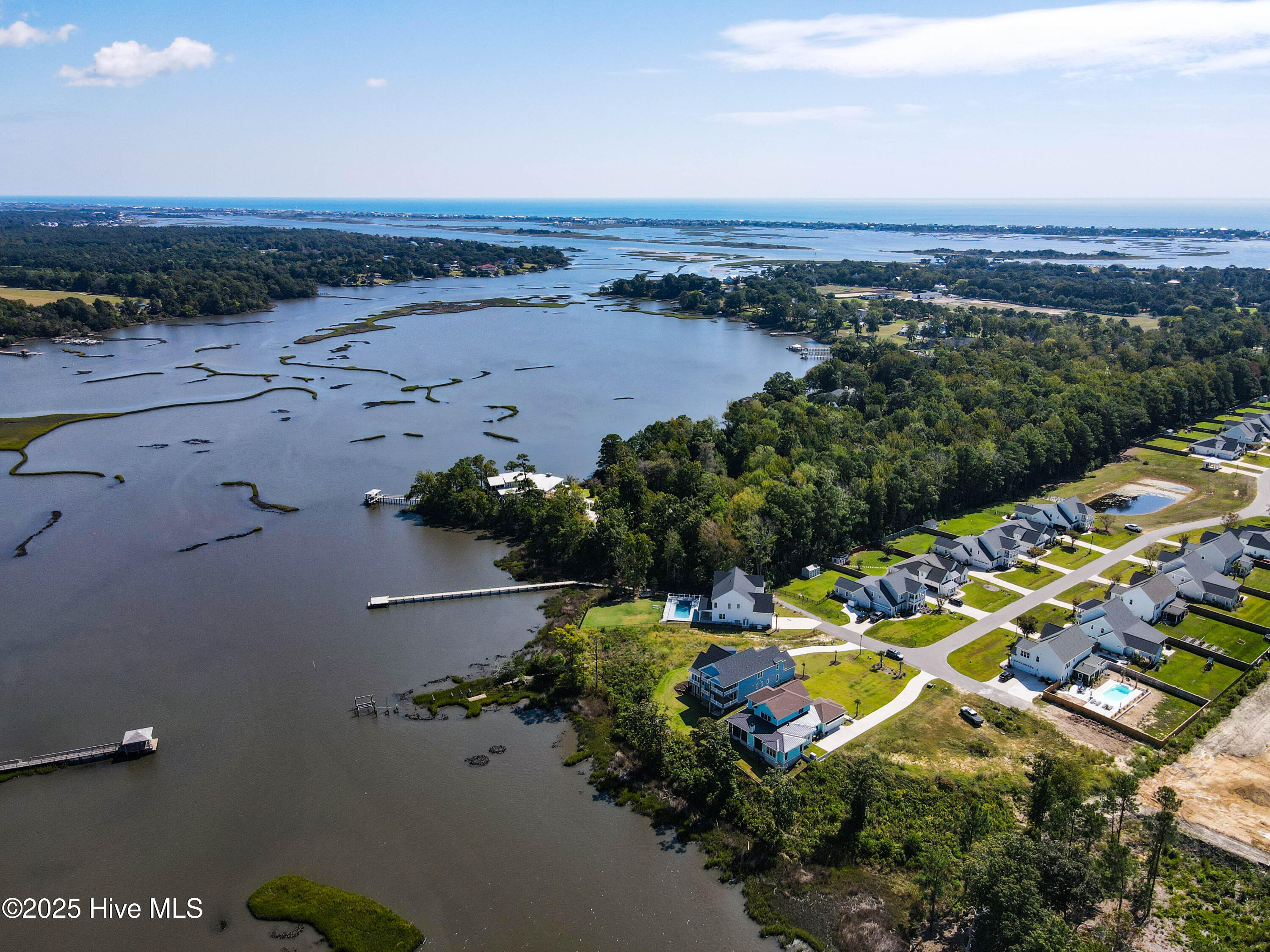 100539536 | Photo 142