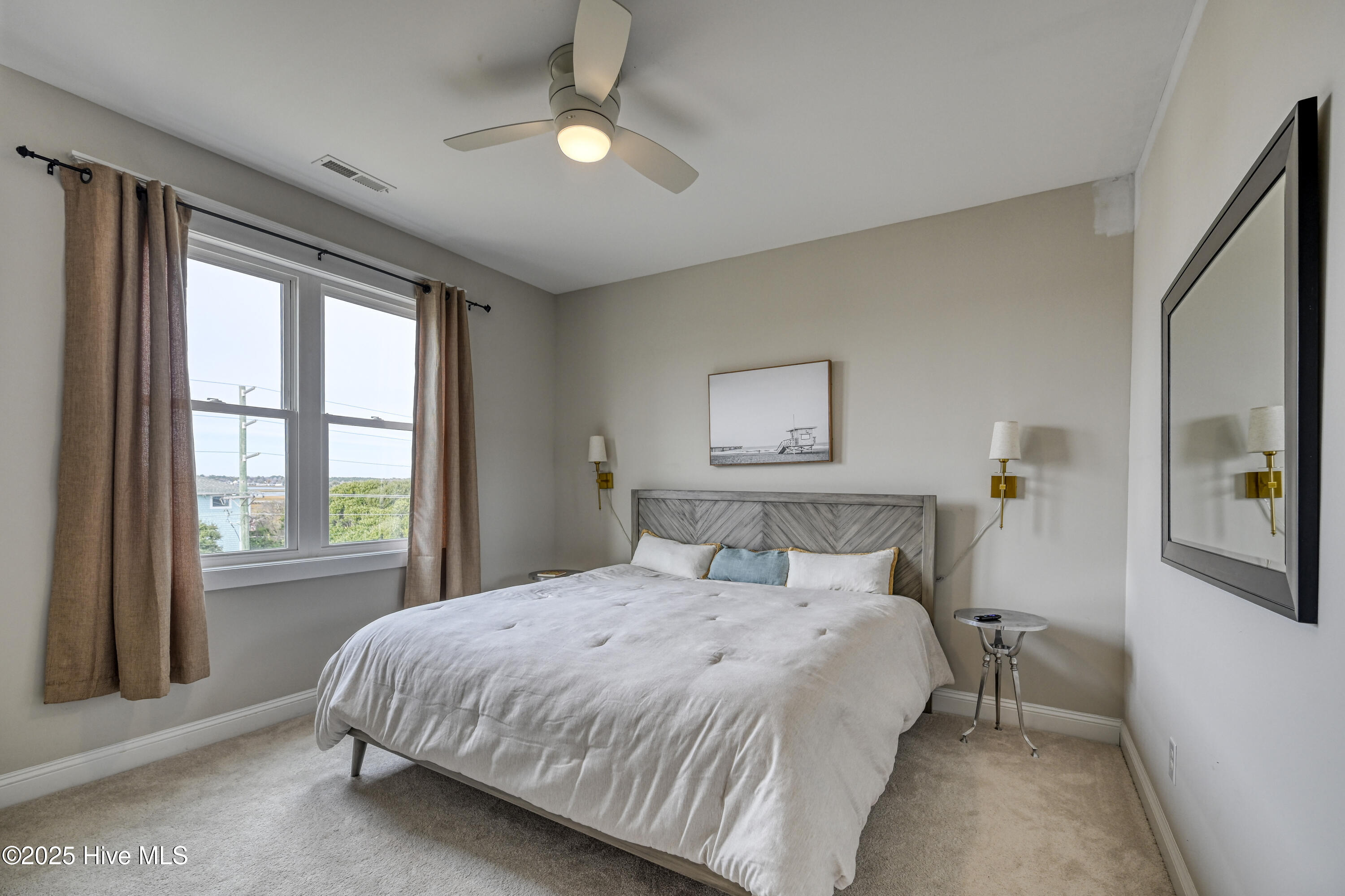 100543491 | Photo 41