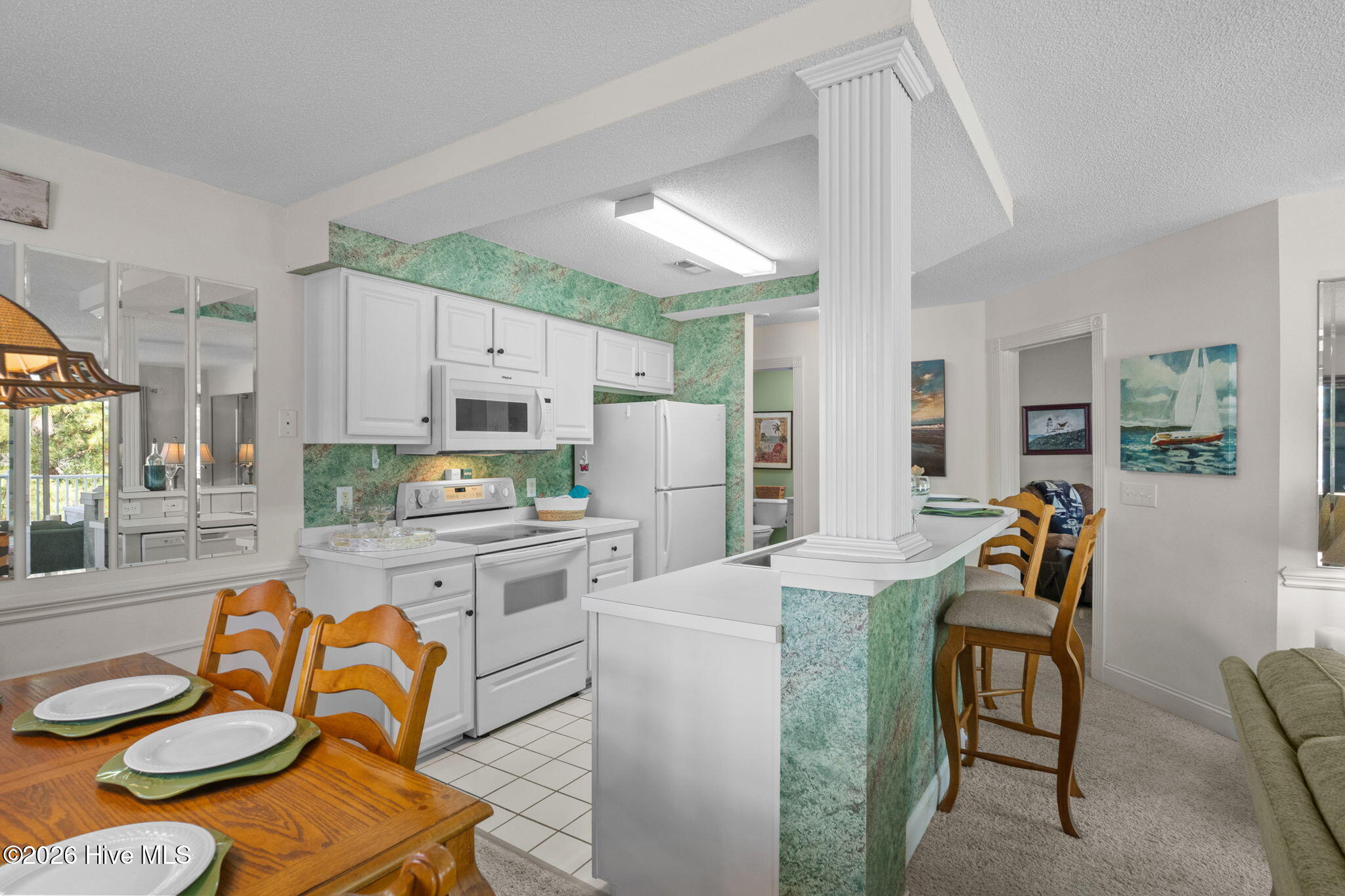 100558882 | Photo 12