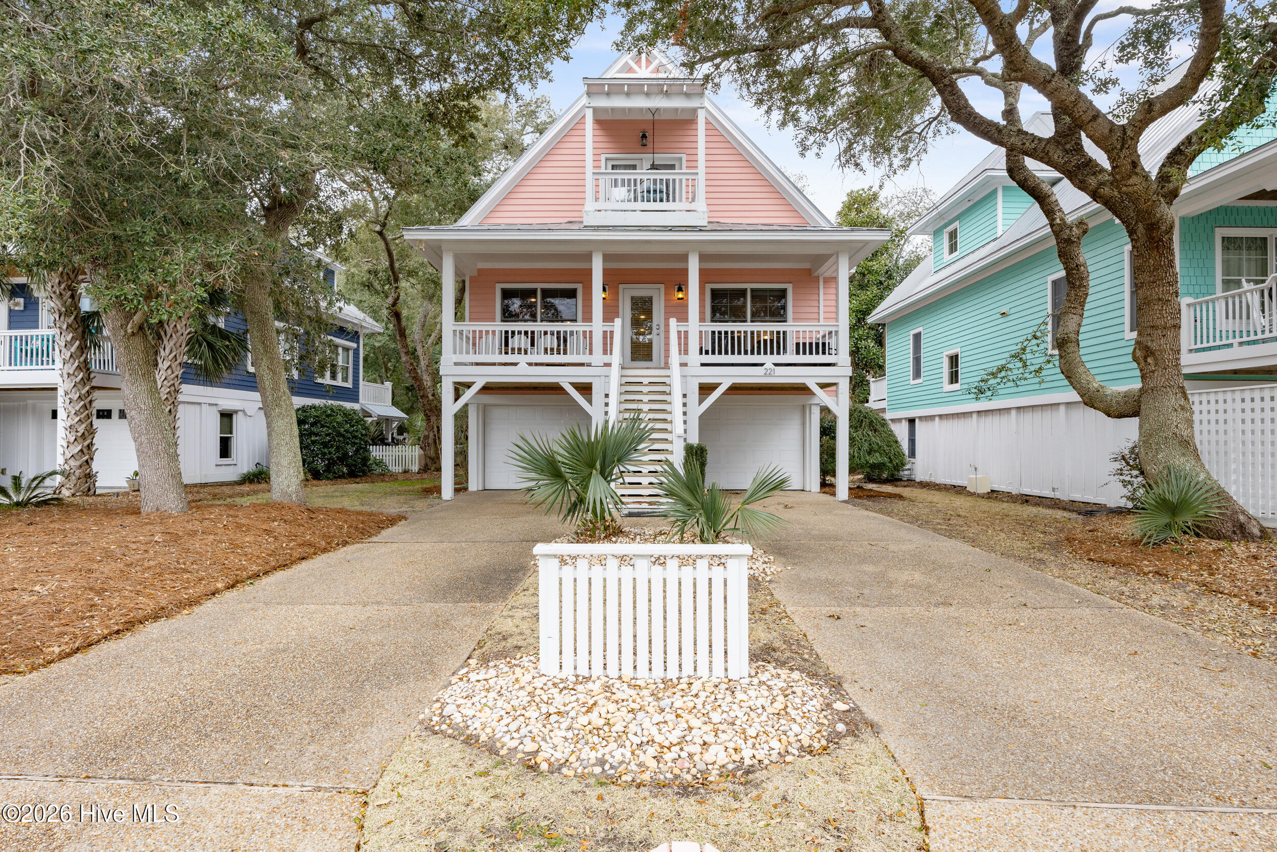 100555680 | Photo 59