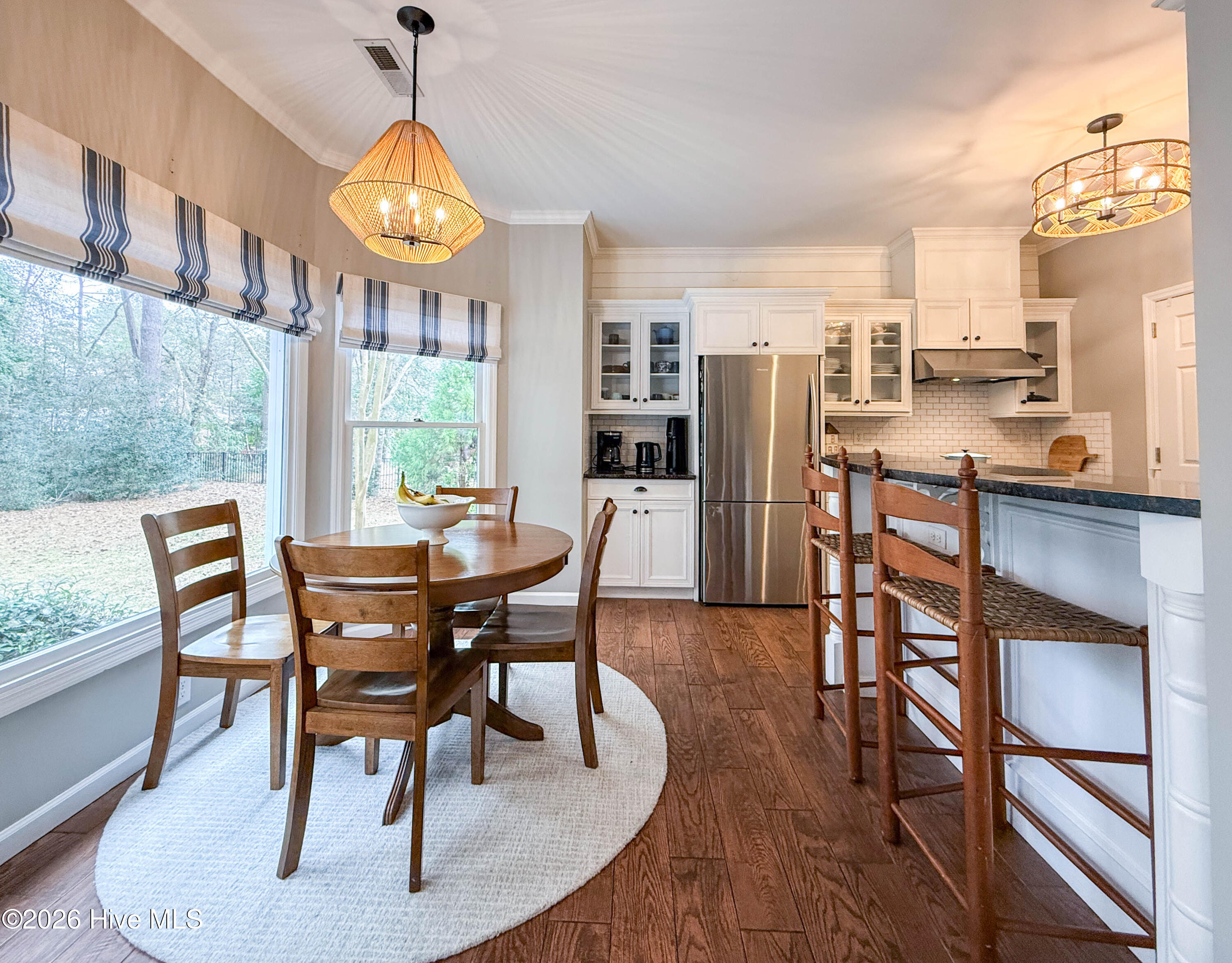 100549521 | Photo 32