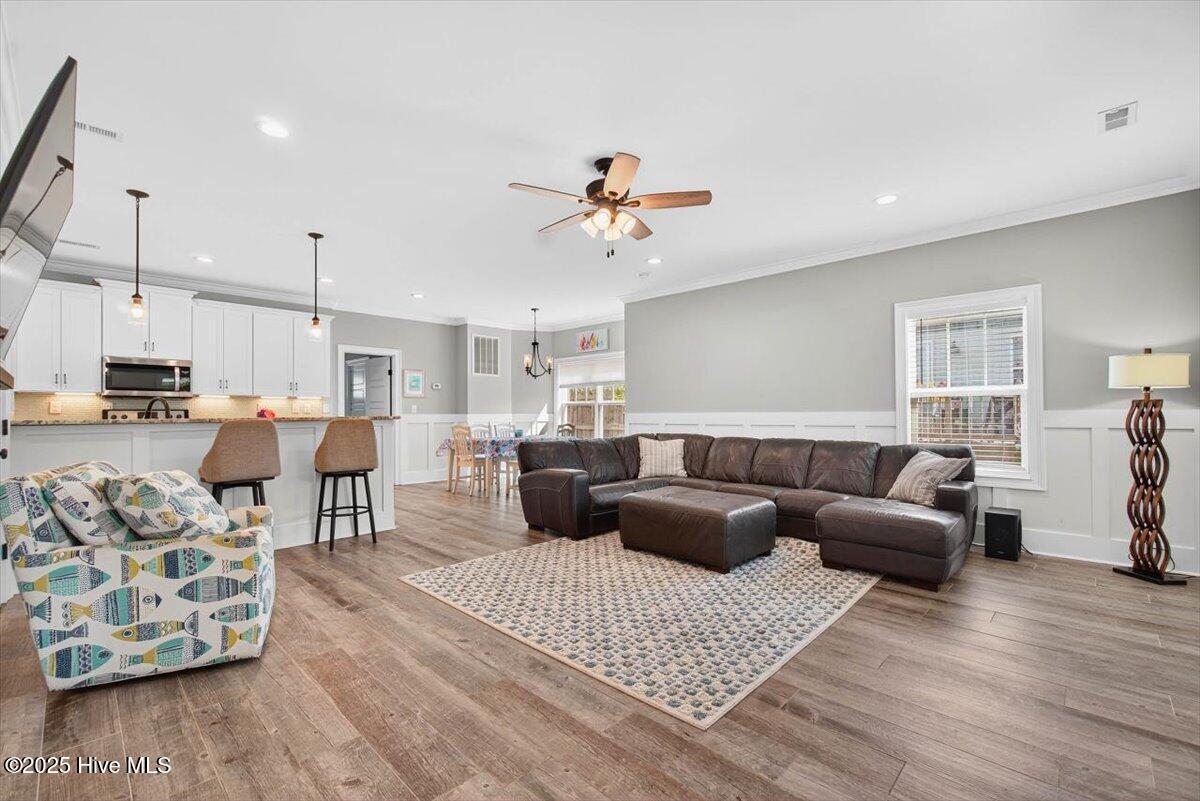 100531738 | Photo 13