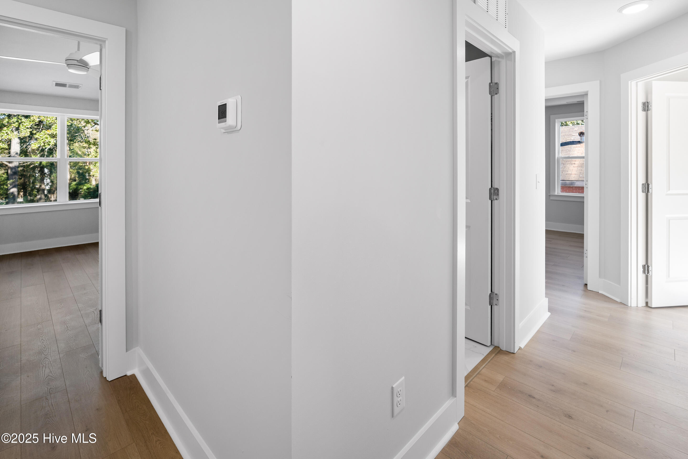 100545390 | Photo 21