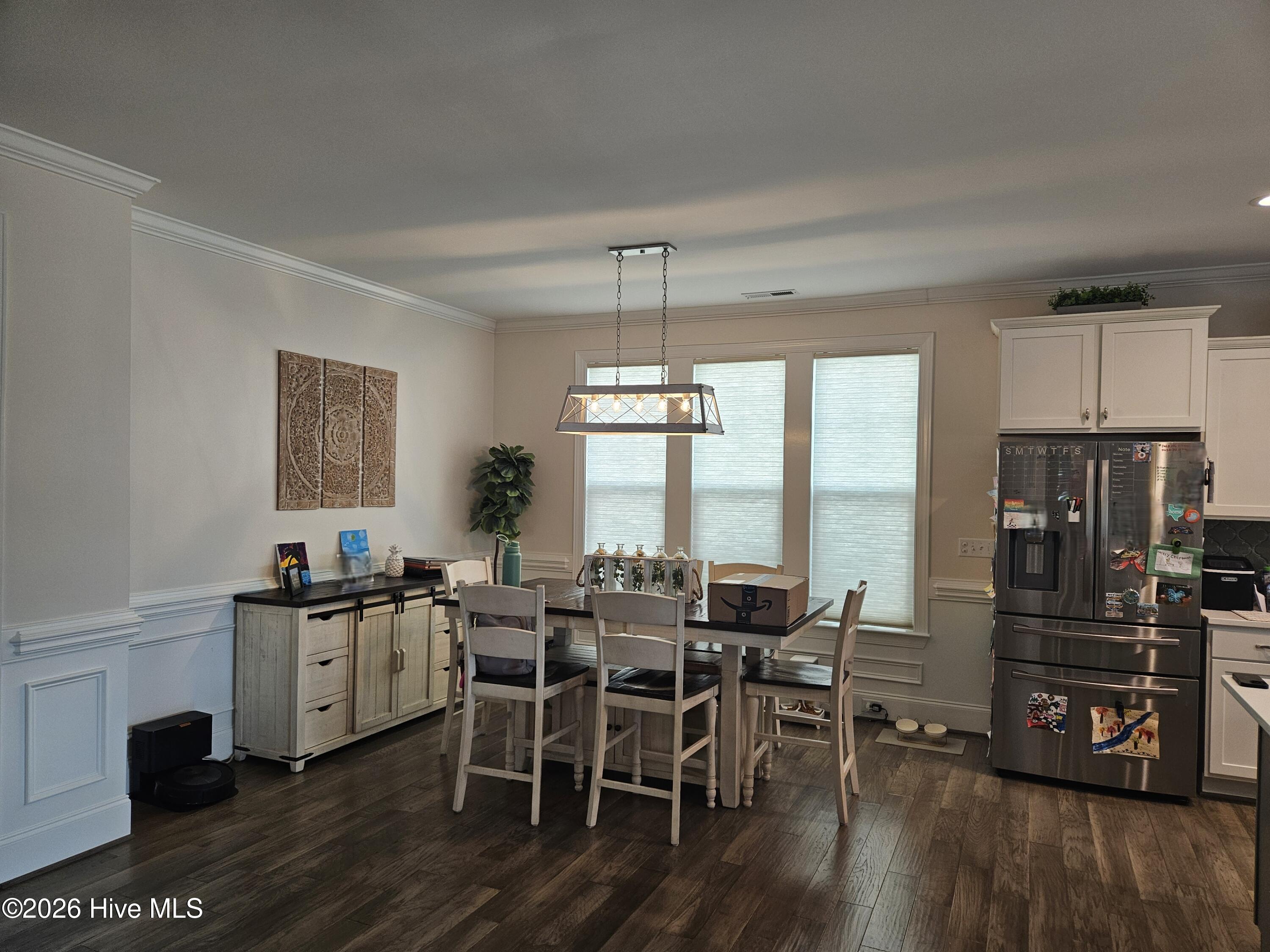 100569163 | Photo 10