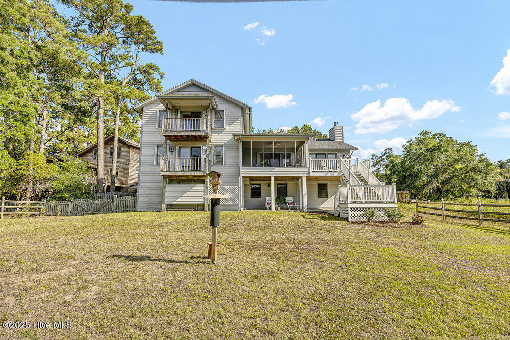 100526999 | Photo 44