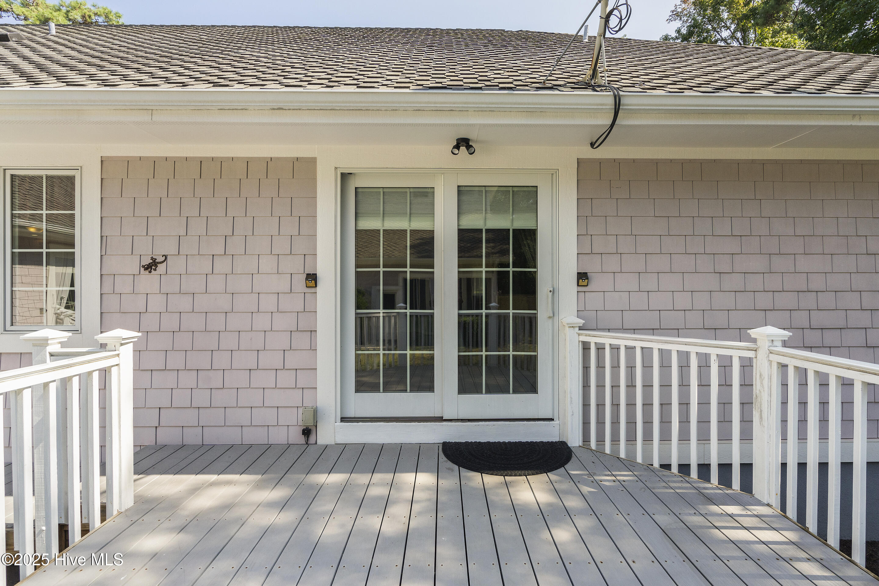 100503346 | Photo 91