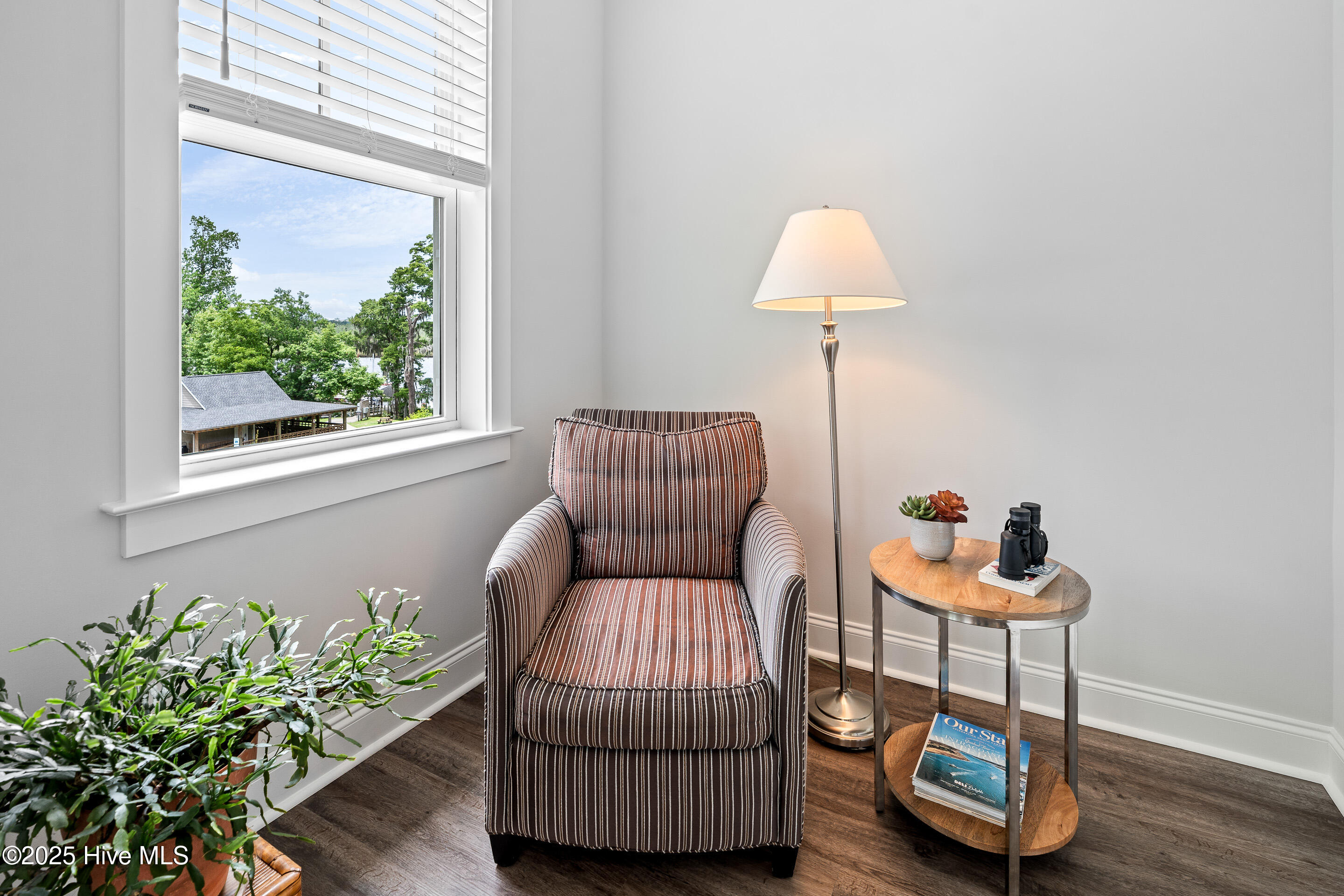 100516528 | Photo 31