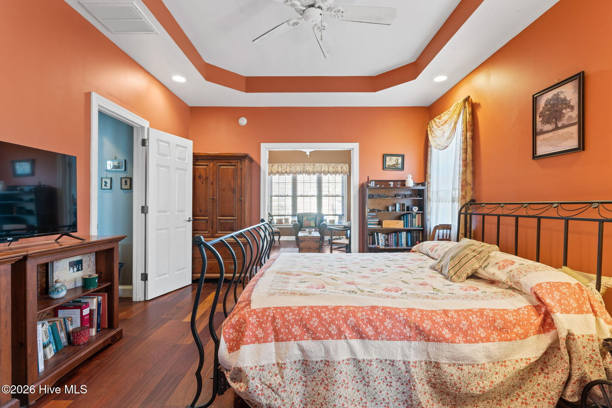 100553599 | Photo 17