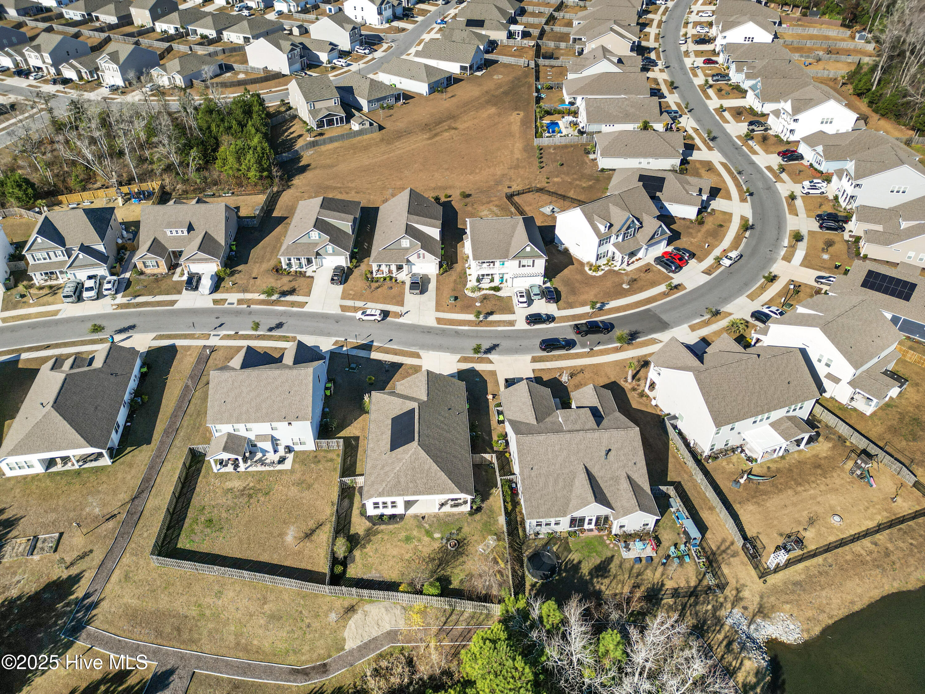 100545579 | Photo 43