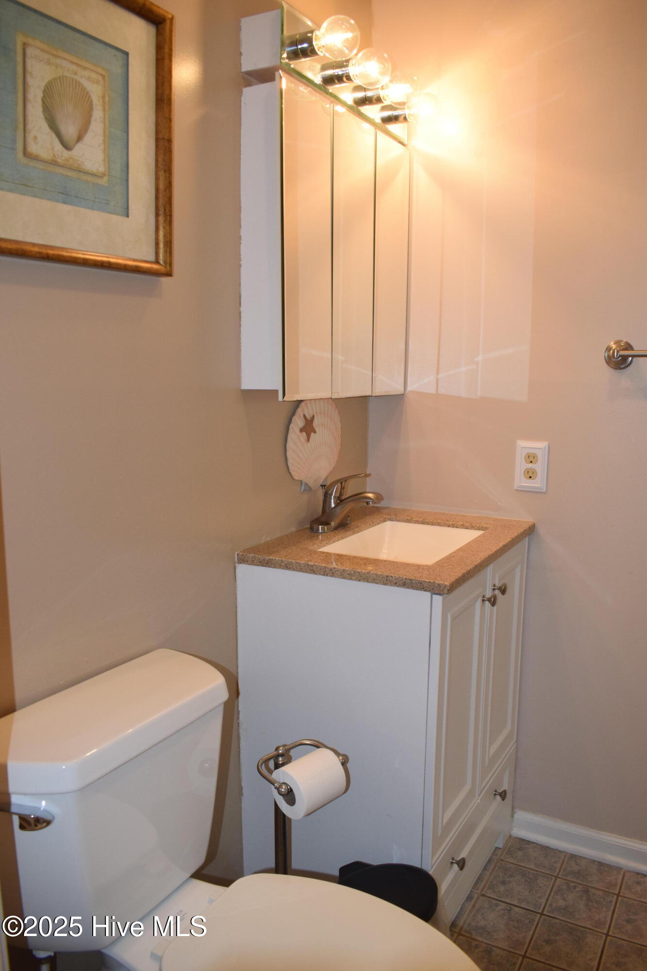 100547630 | Photo 26