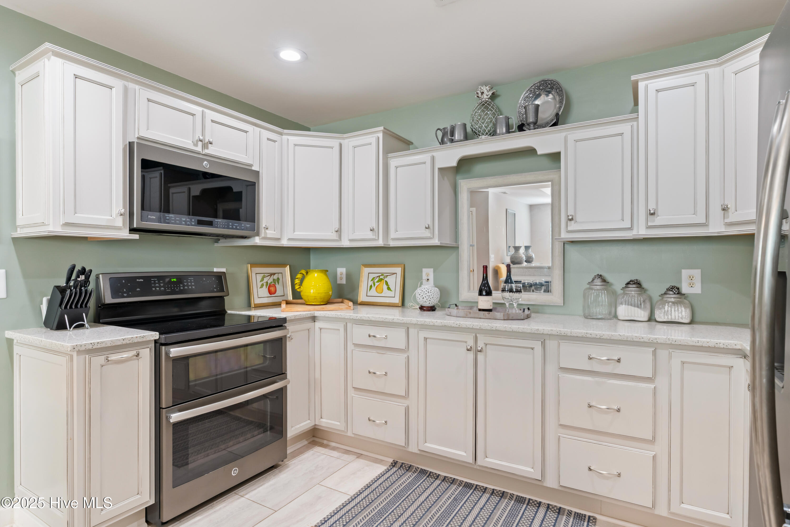 100543099 | Photo 17