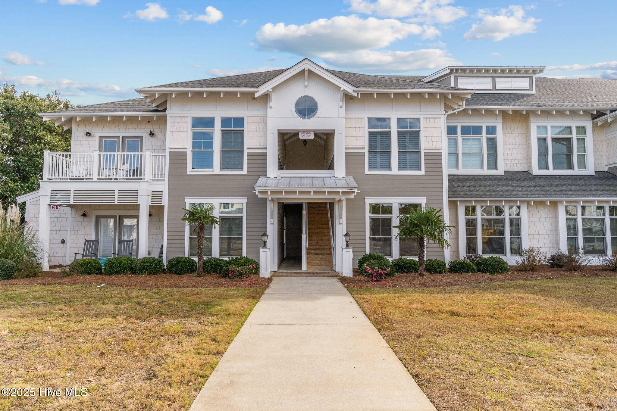 100542732 | Photo 45