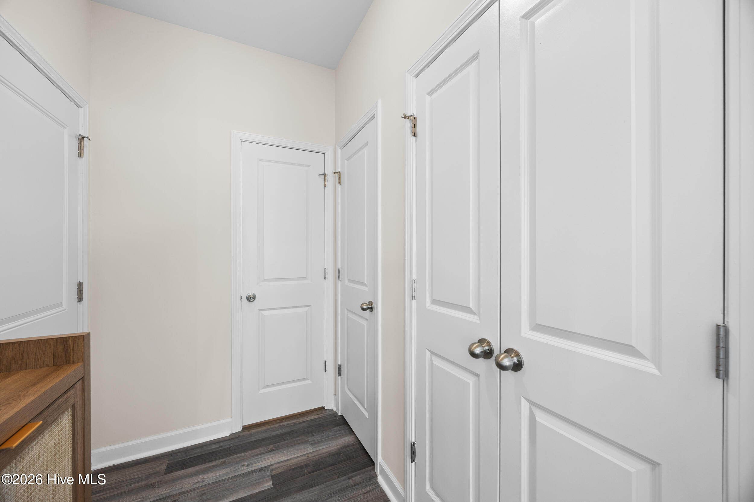 100558005 | Photo 21