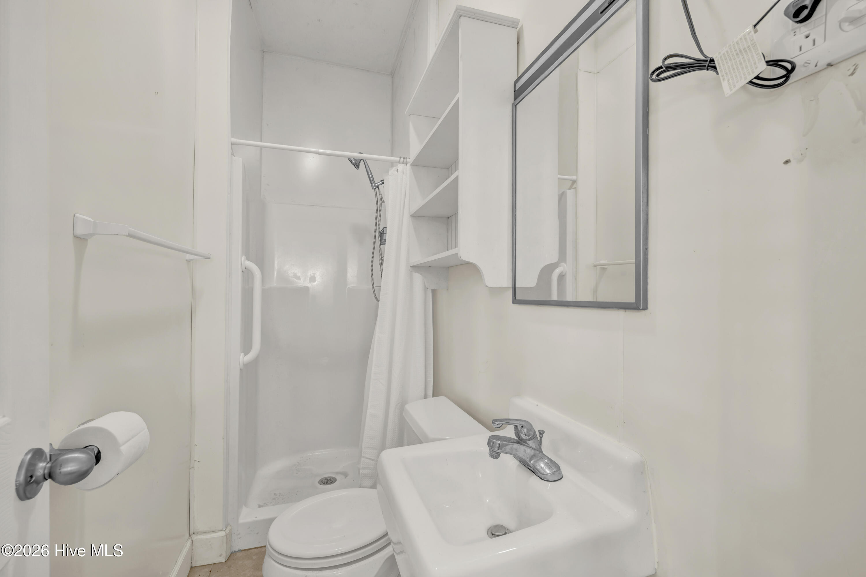 100558701 | Photo 45