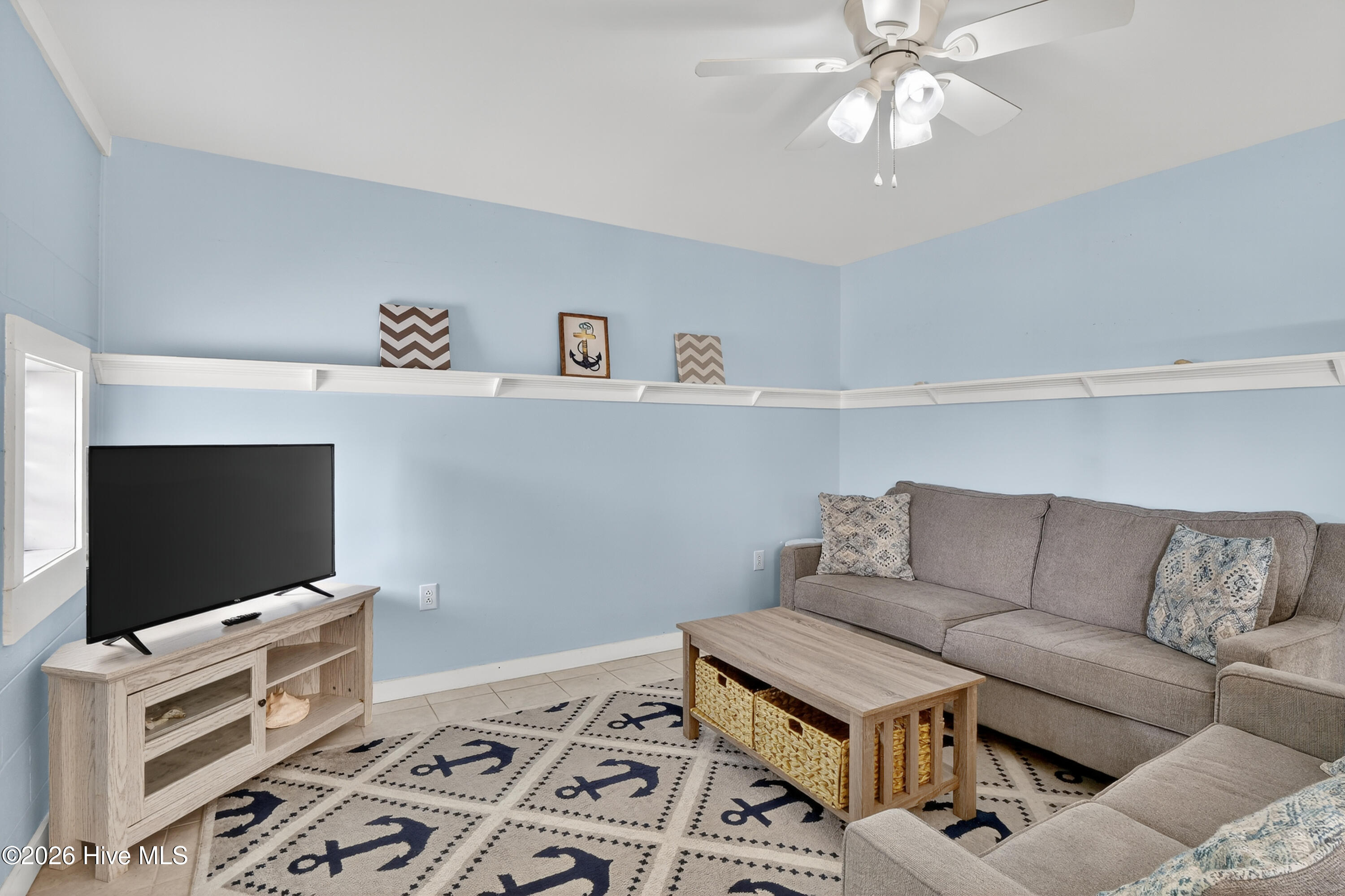 100558855 | Photo 41