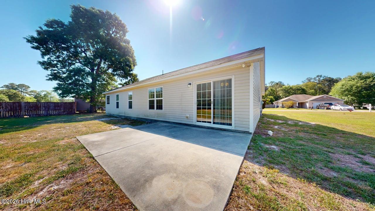 100569365 | Photo 27