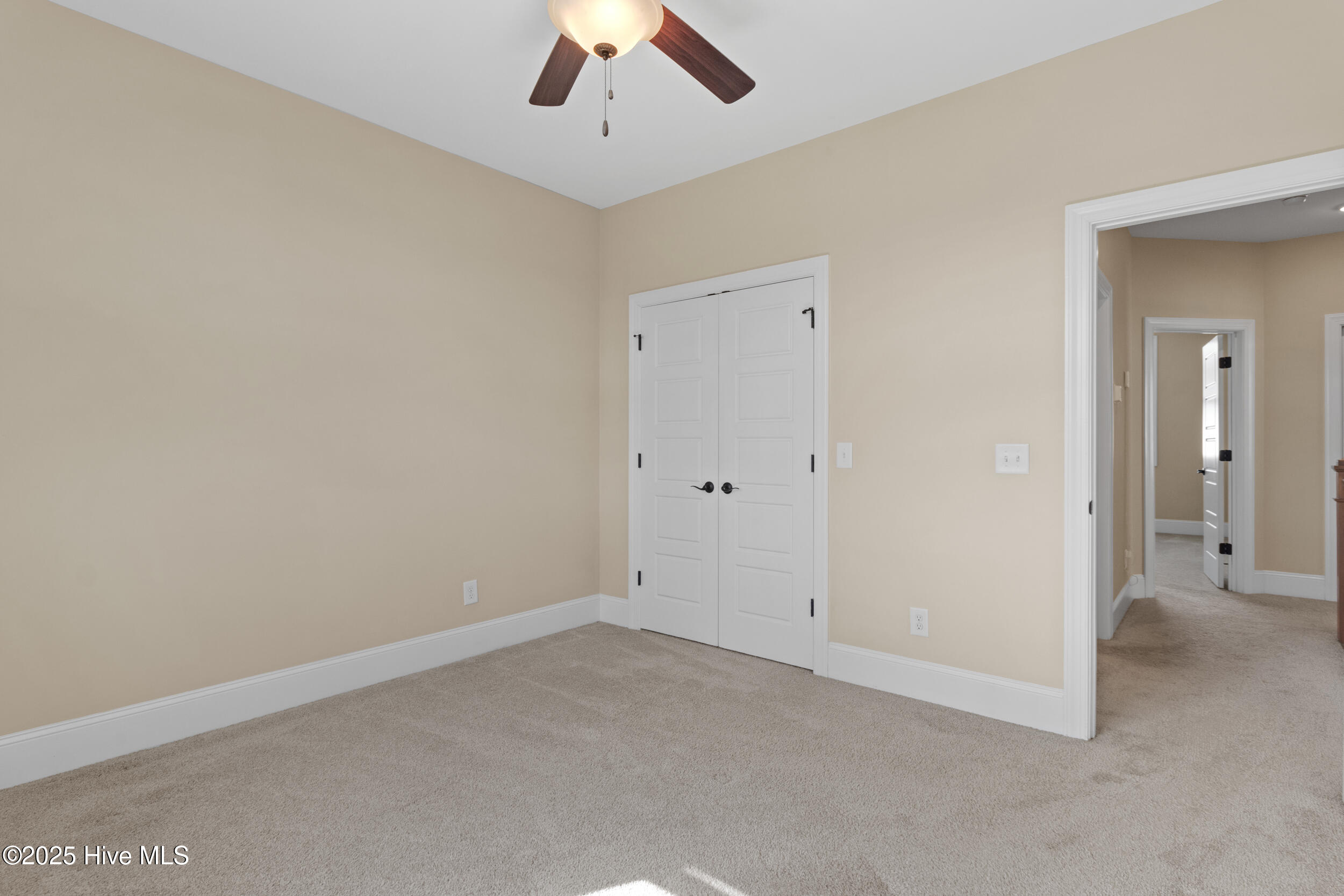 100528109 | Photo 41