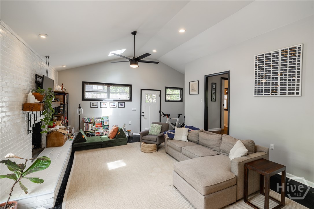 130 Oakdale Road