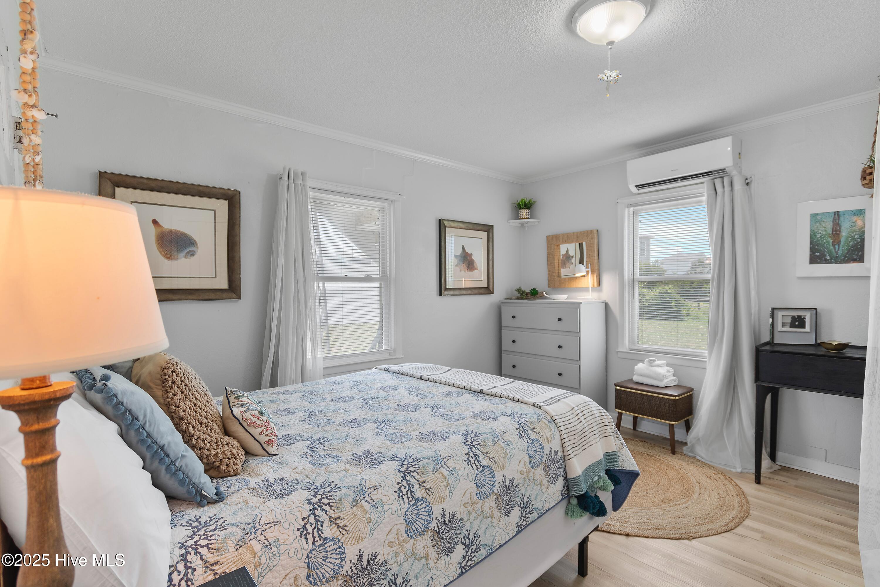 100564186 | Photo 19