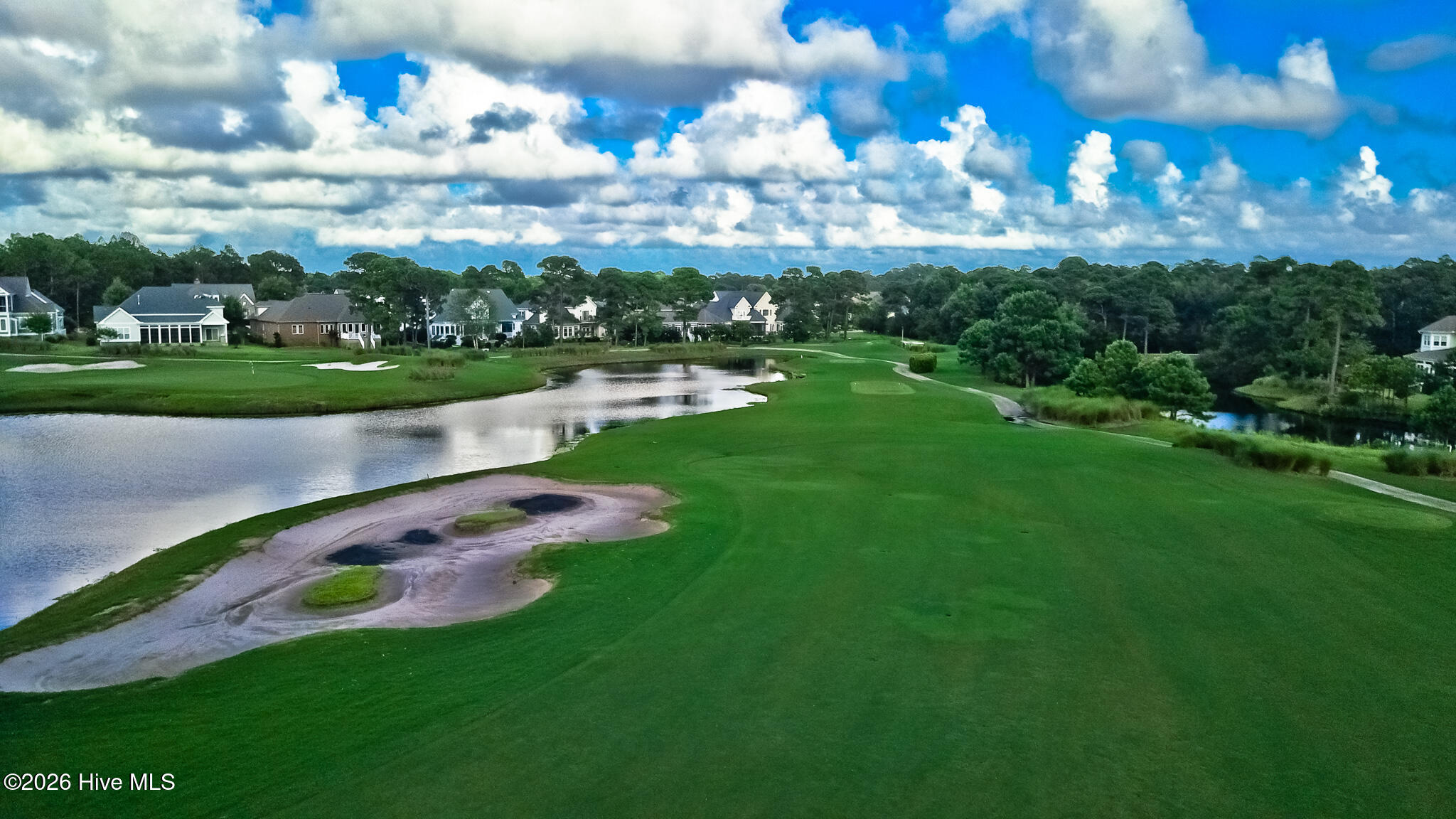 100568005 | Photo 40