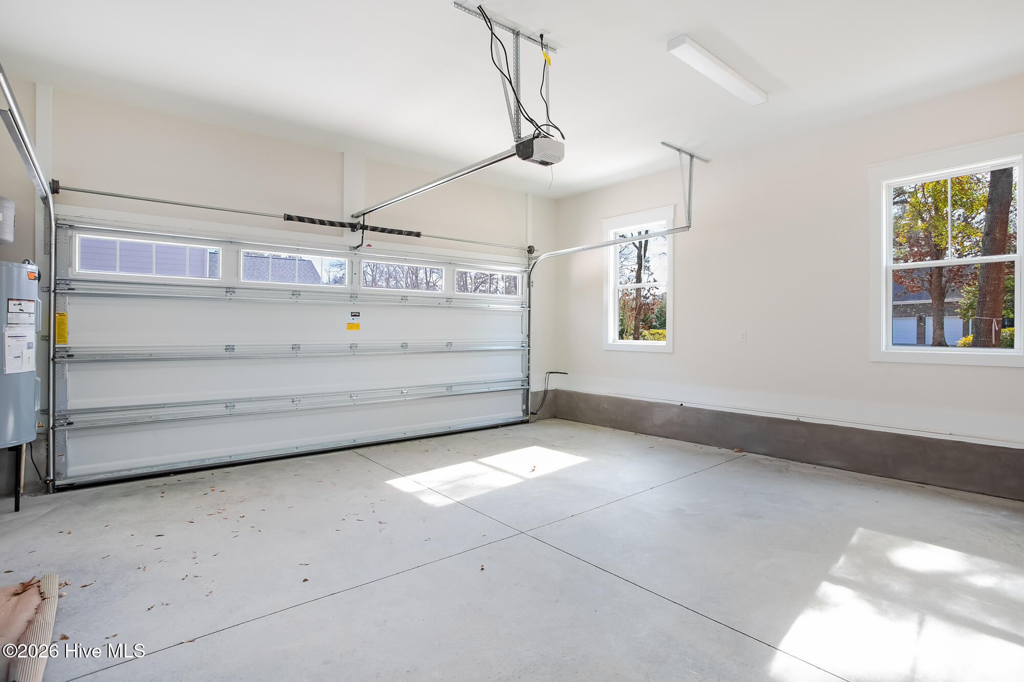 100559755 | Photo 32