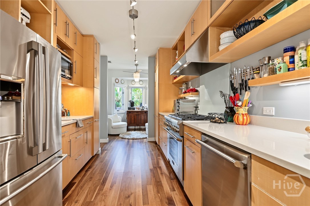 Tons of cabinets