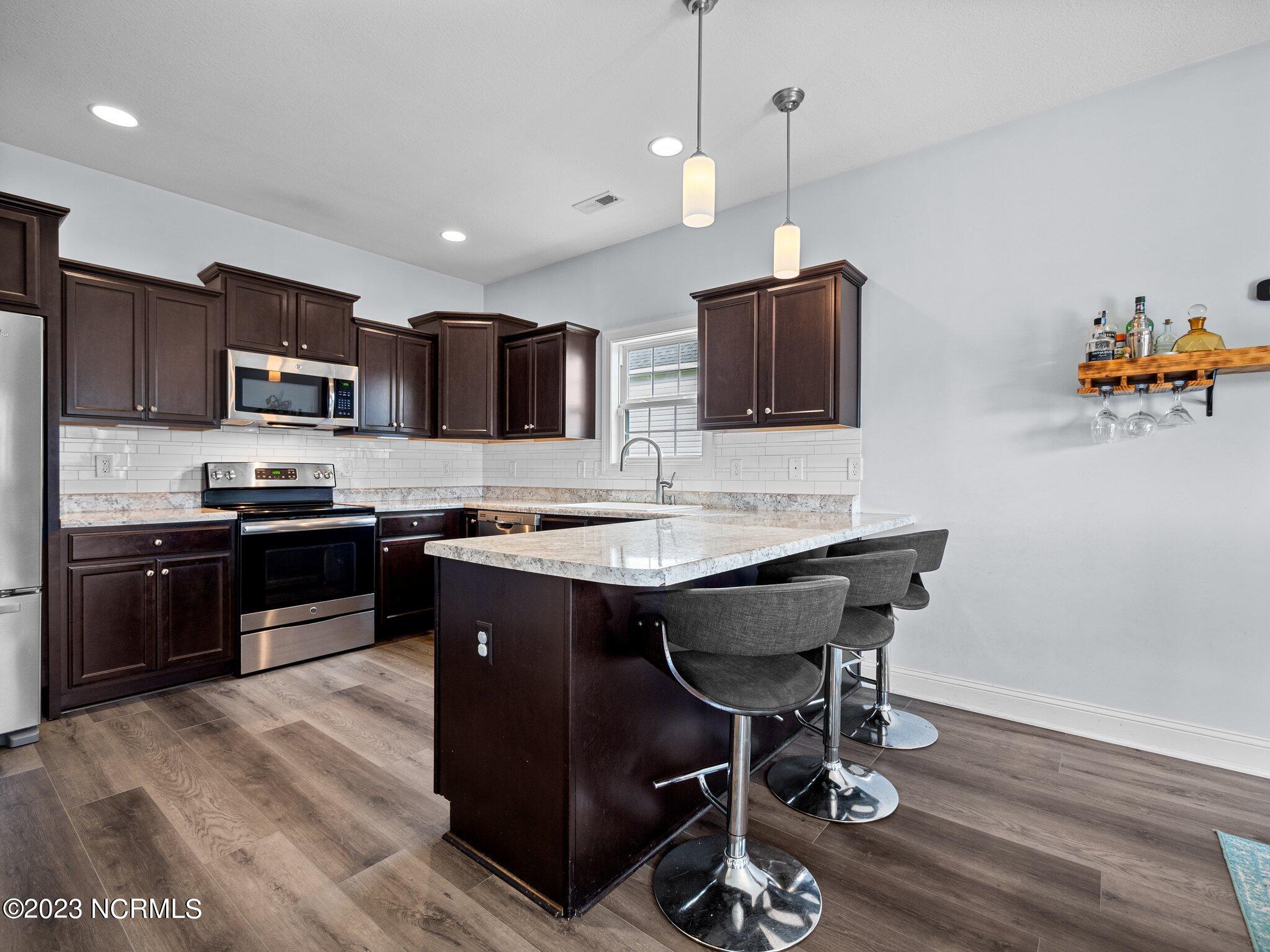 100552658 | Photo 19