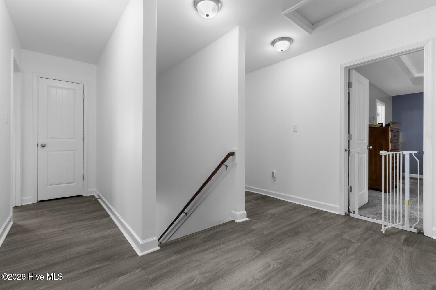 100548430 | Photo 17