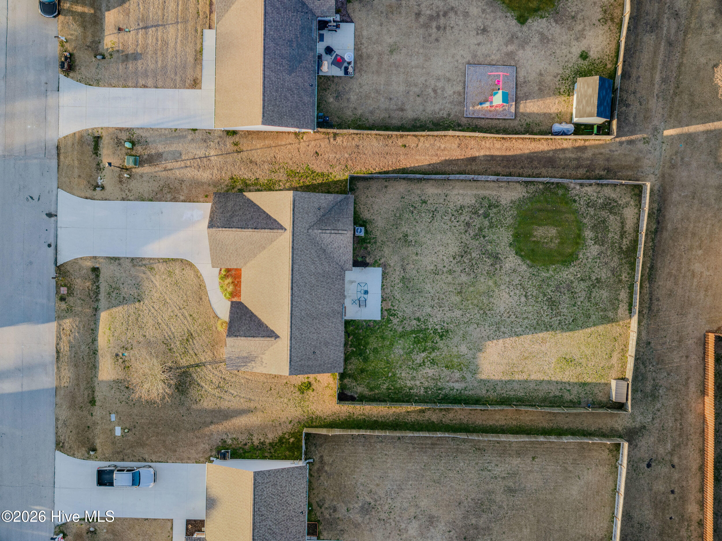 100552260 | Photo 36