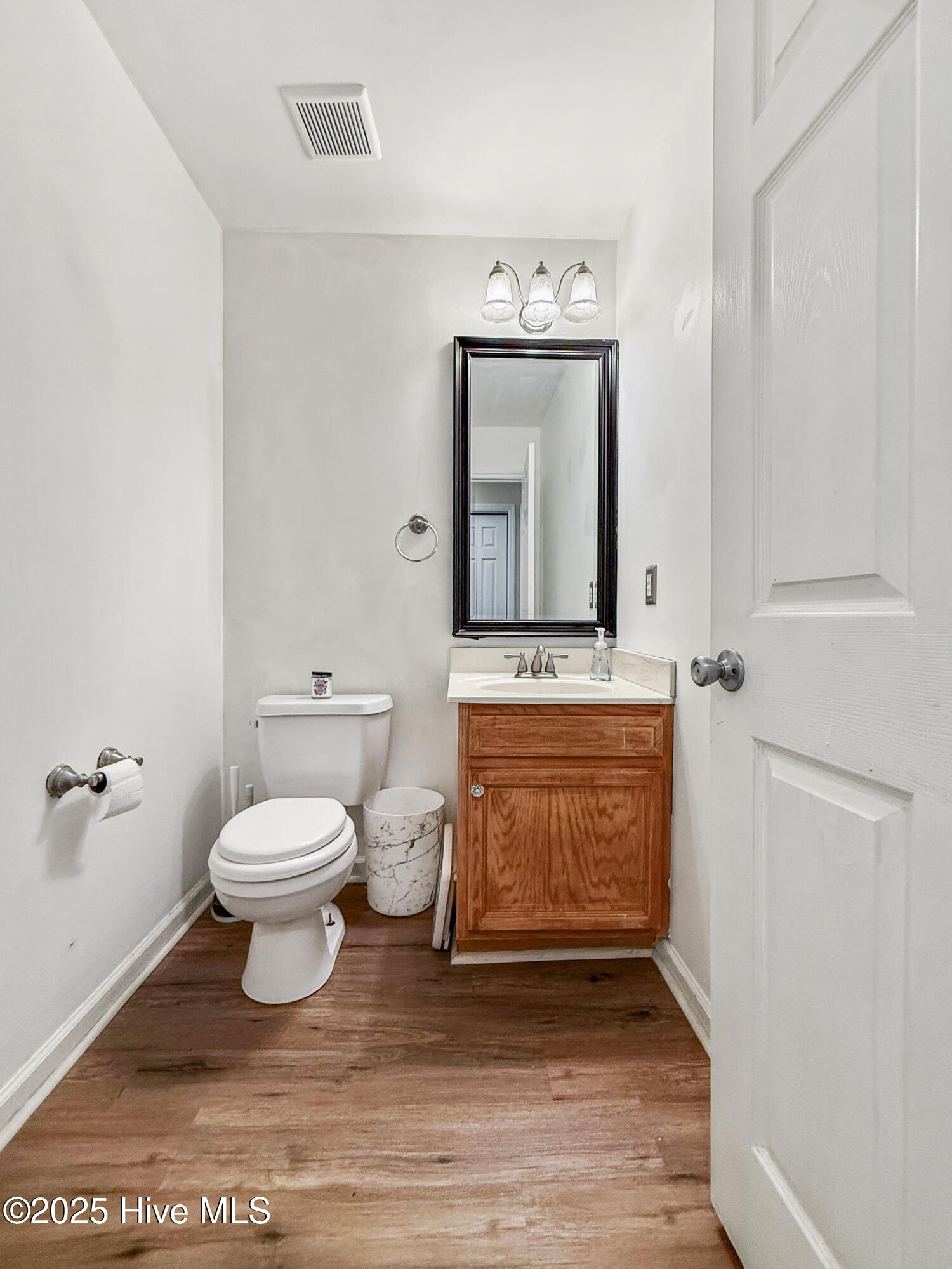 100528290 | Photo 21