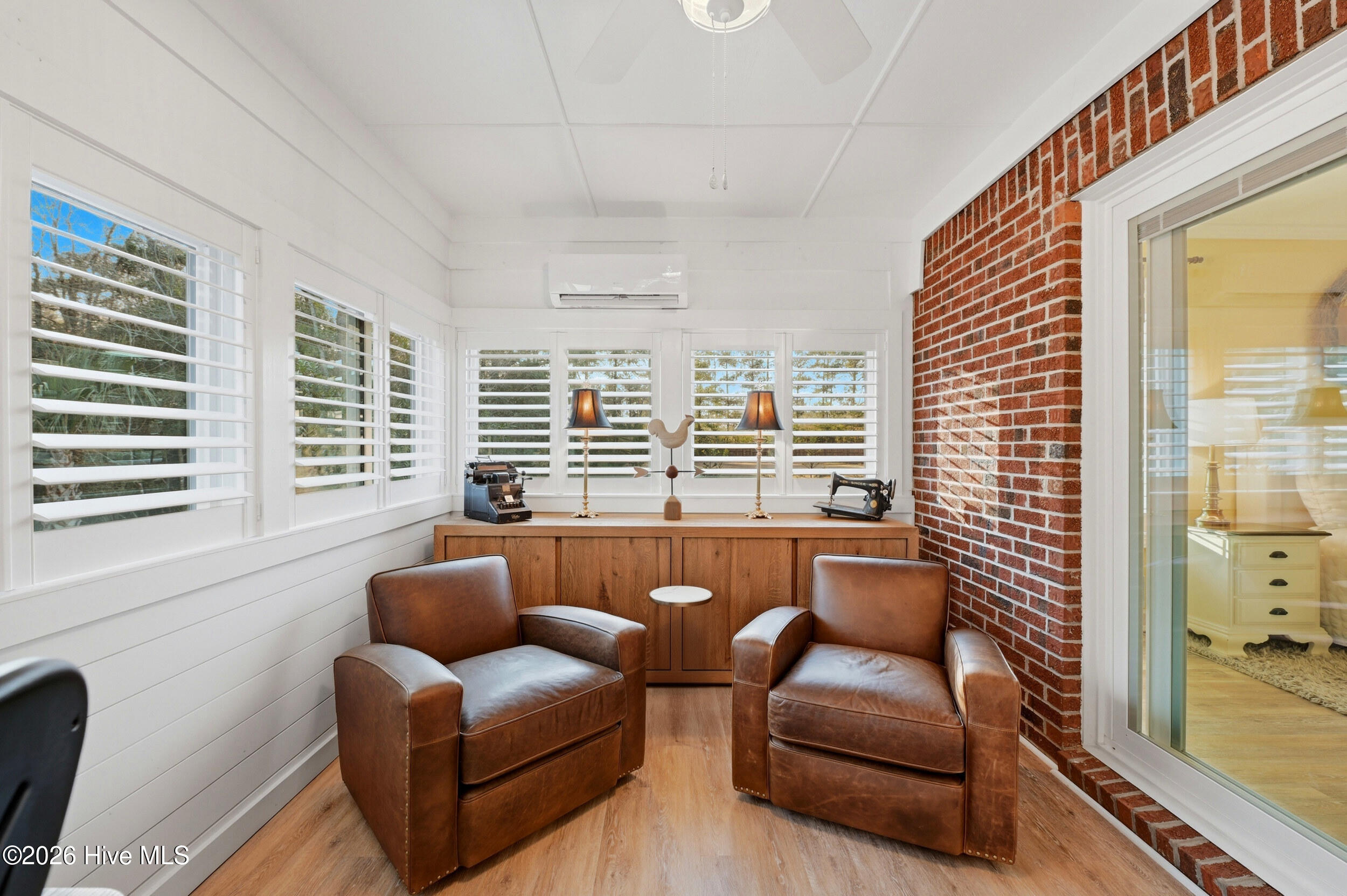 100555561 | Photo 38