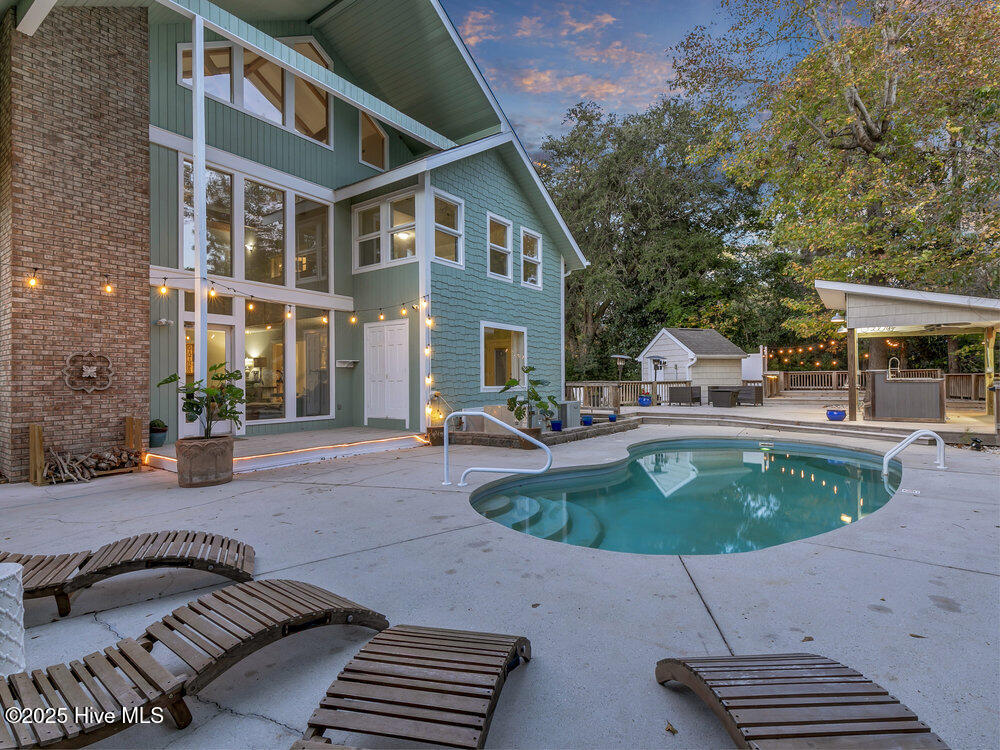 100542503 | Photo 68