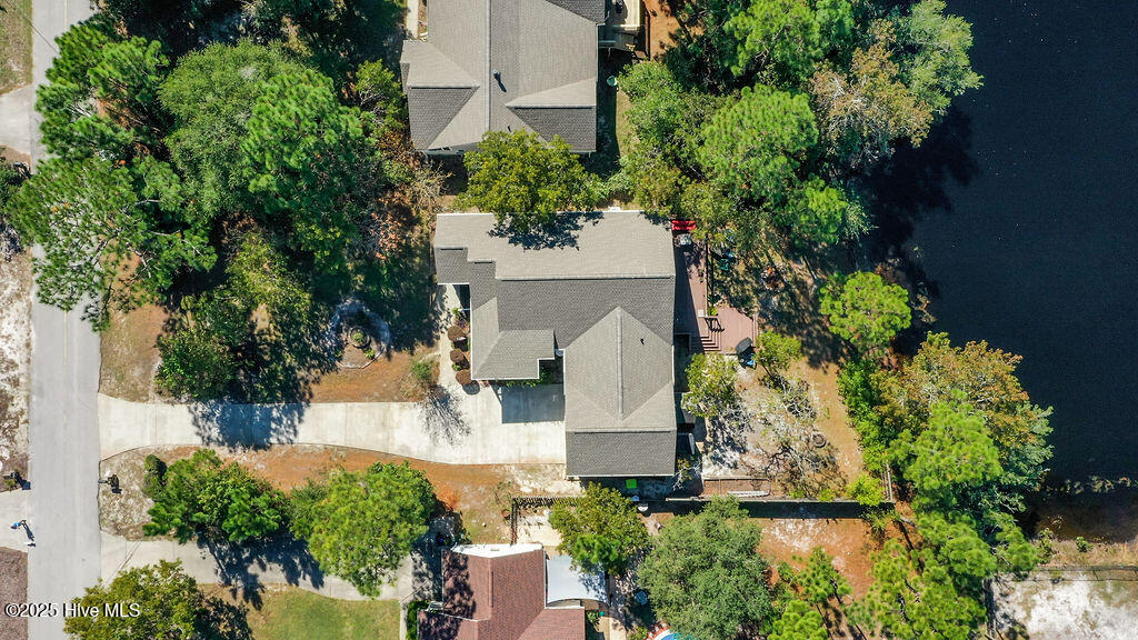 100536822 | Photo 43