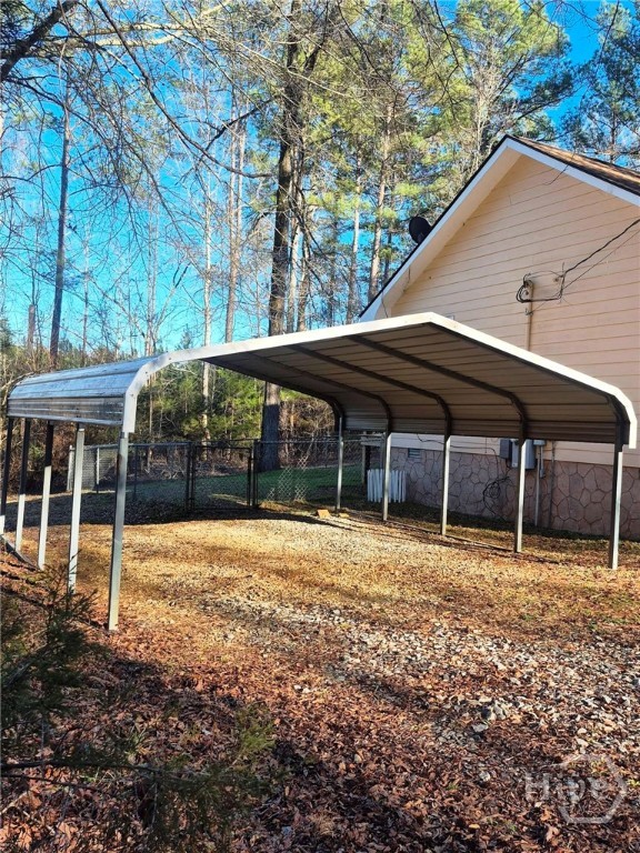 Parking - Carport
