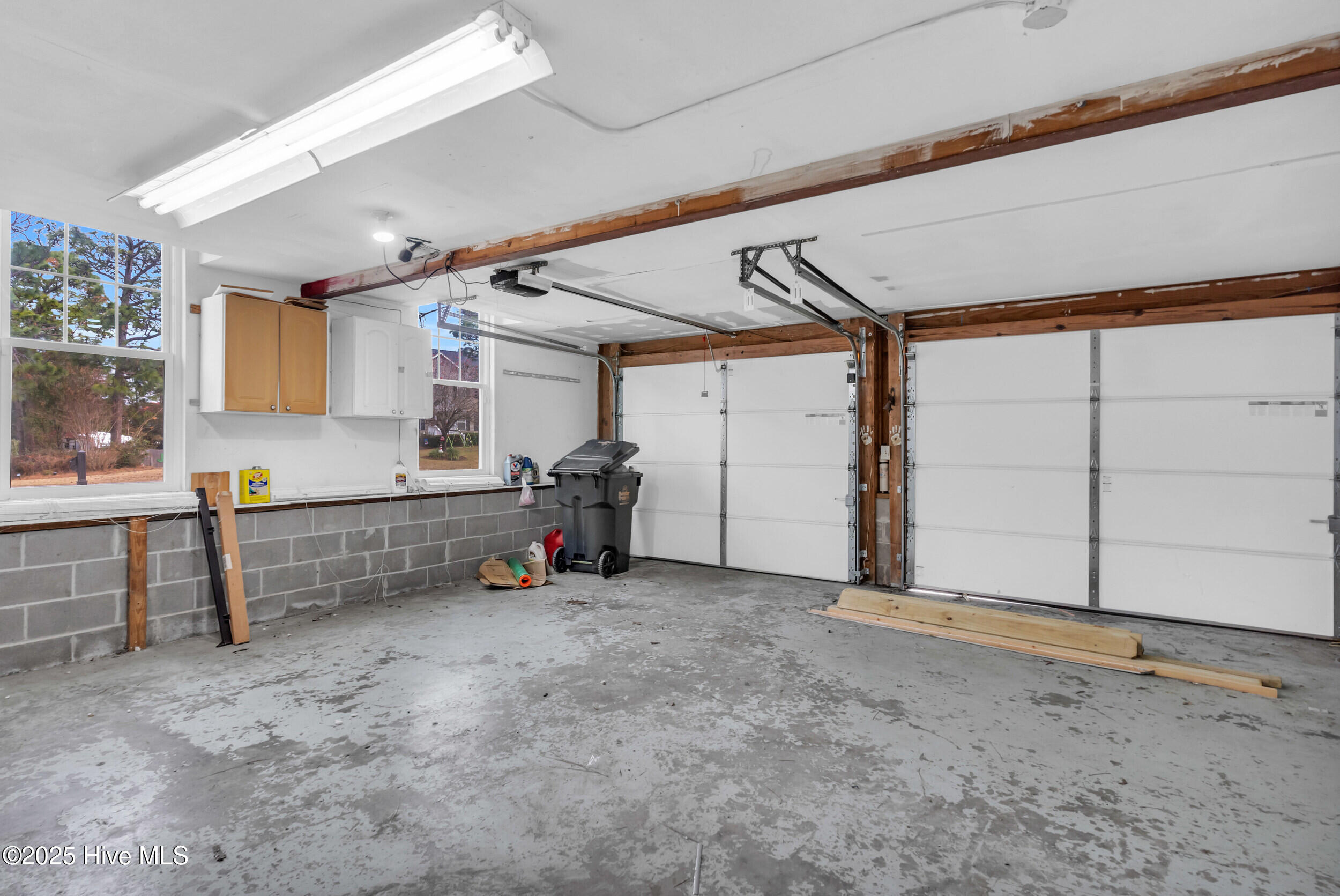 100545048 | Photo 53