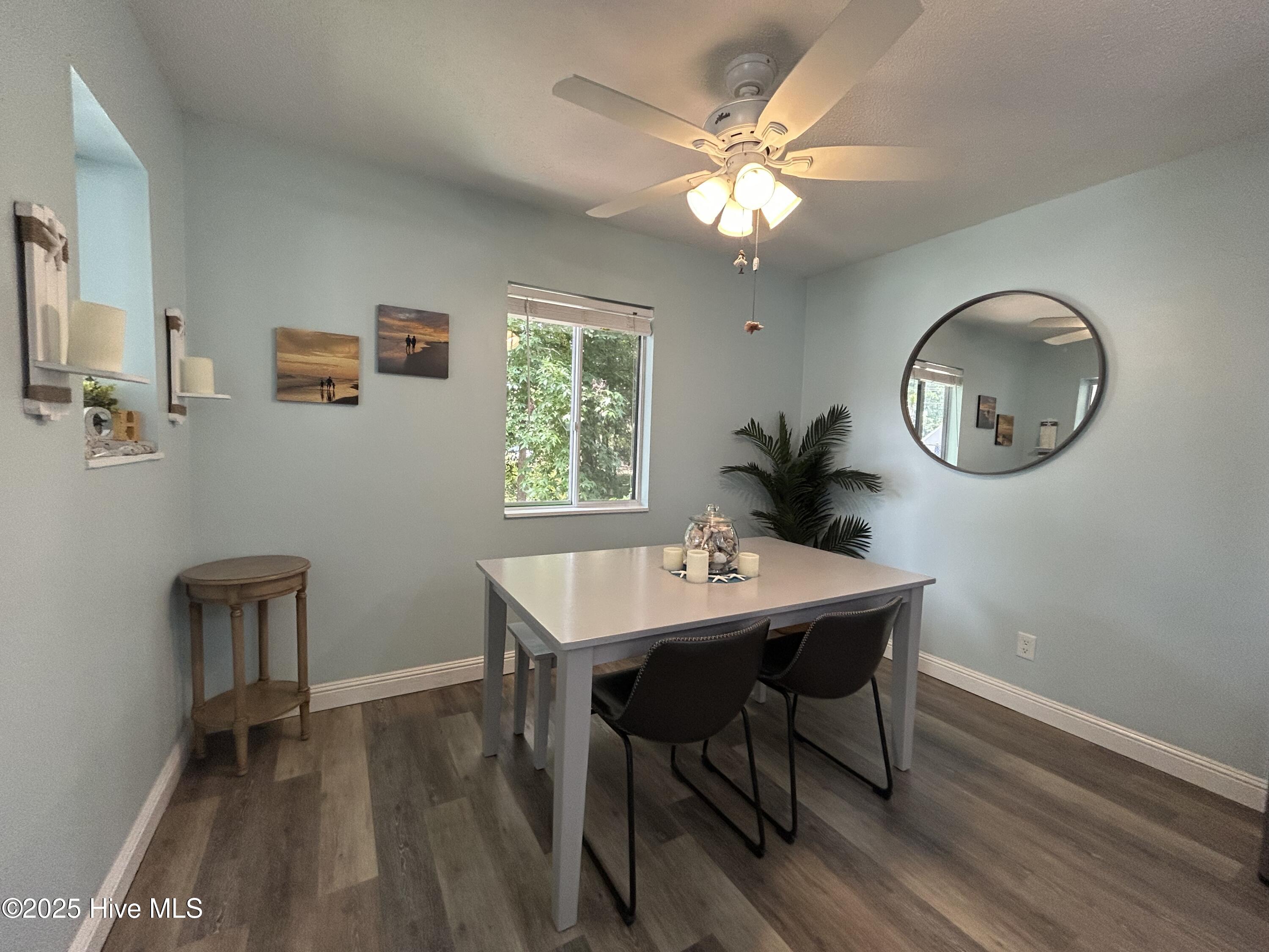 100527261 | Photo 15