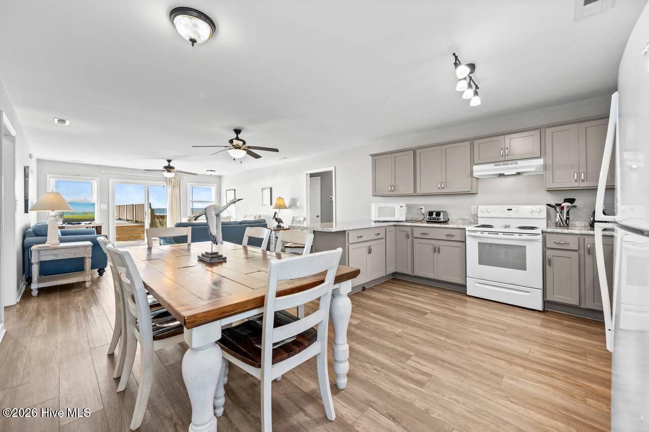 100555607 | Photo 25