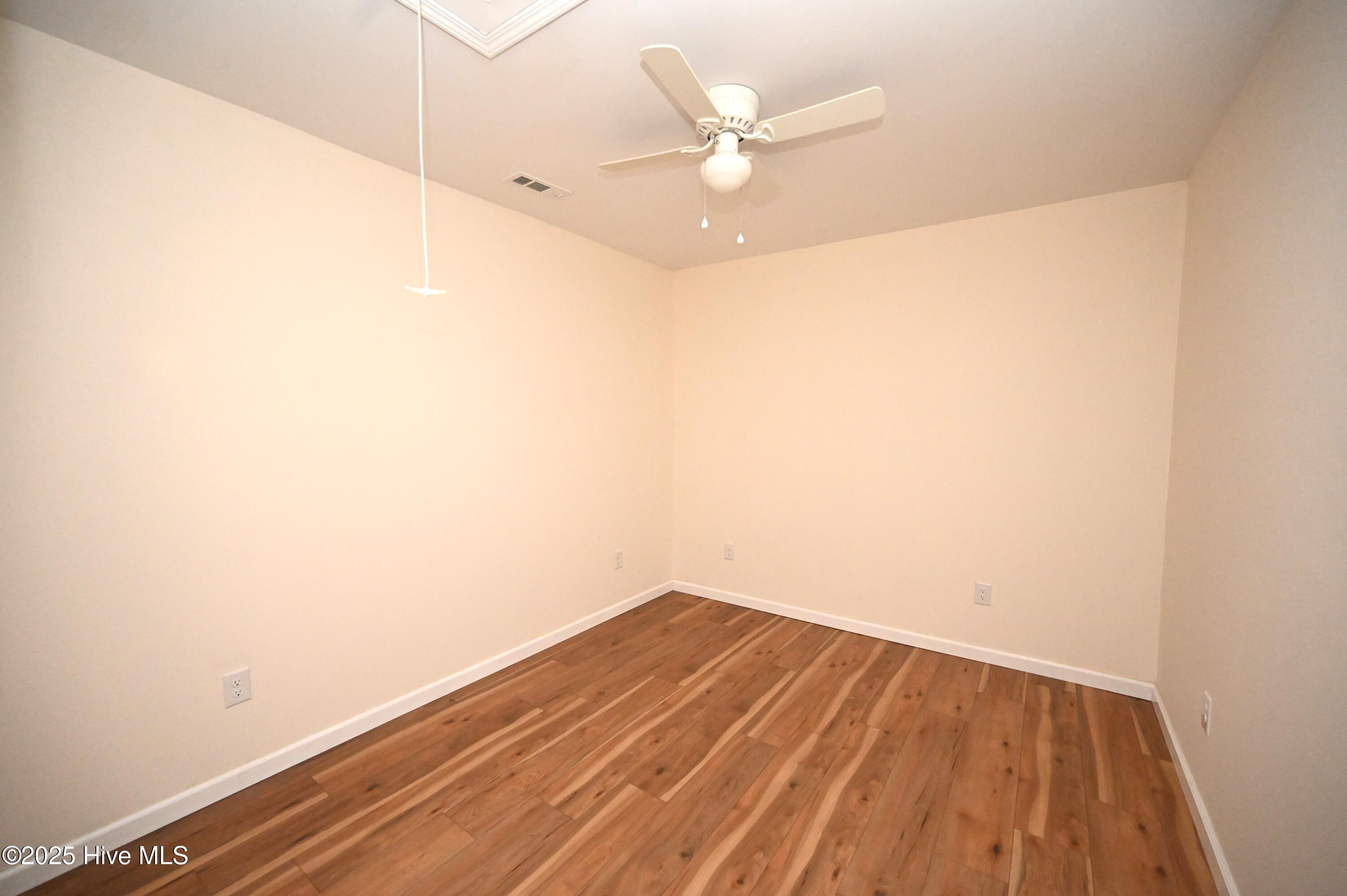 100500165 | Photo 21