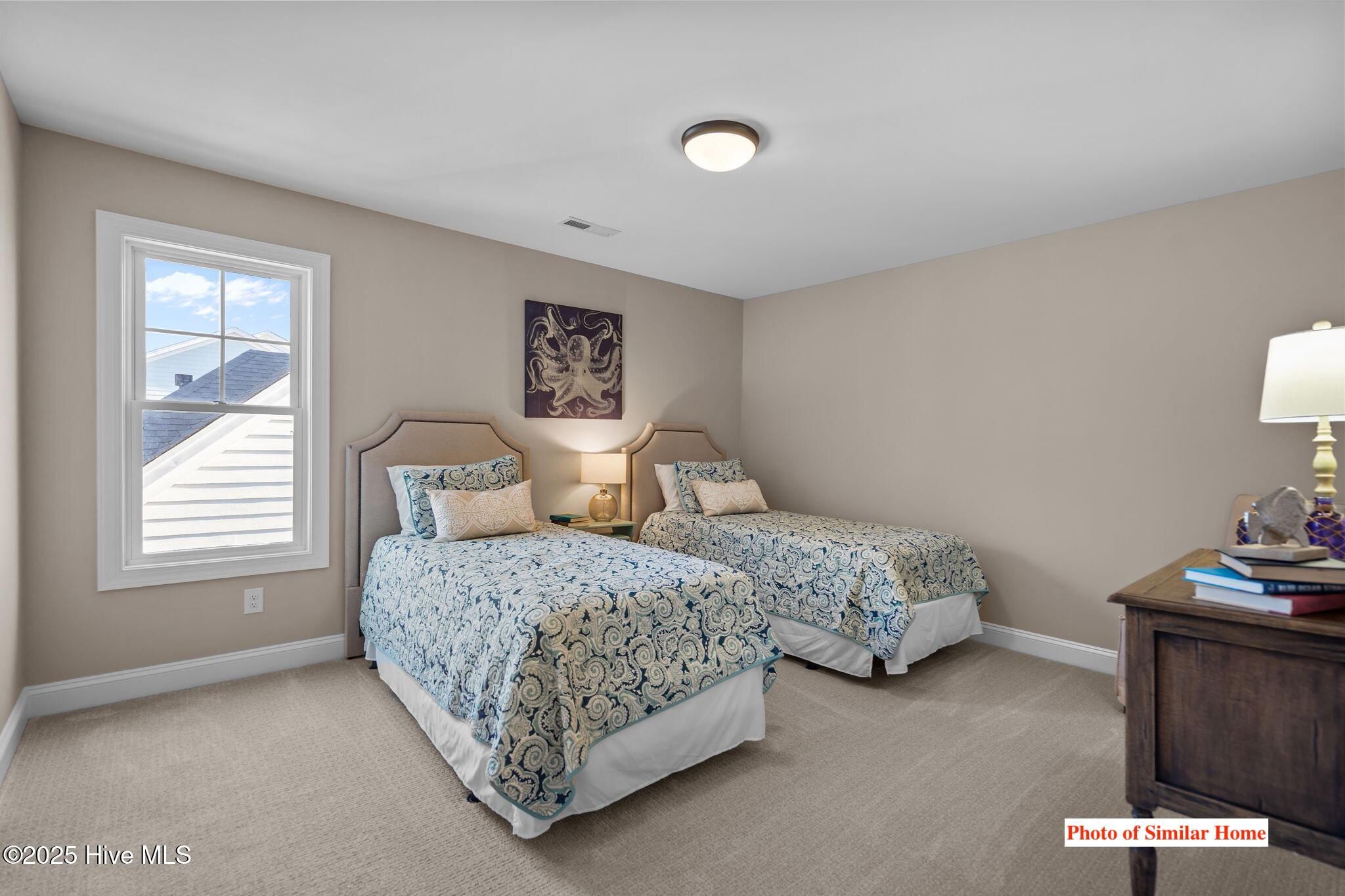 100545835 | Photo 49