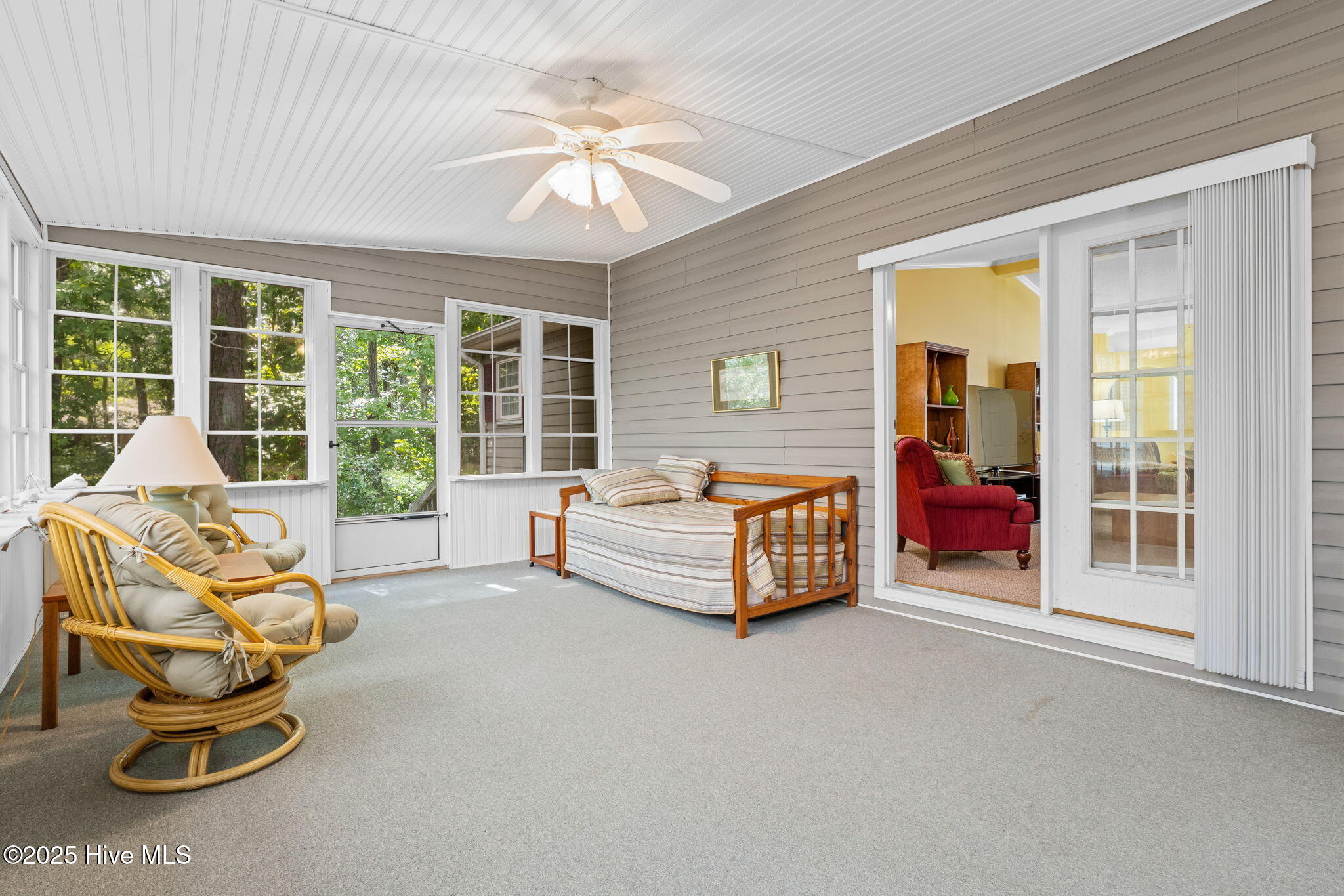 100527656 | Photo 16