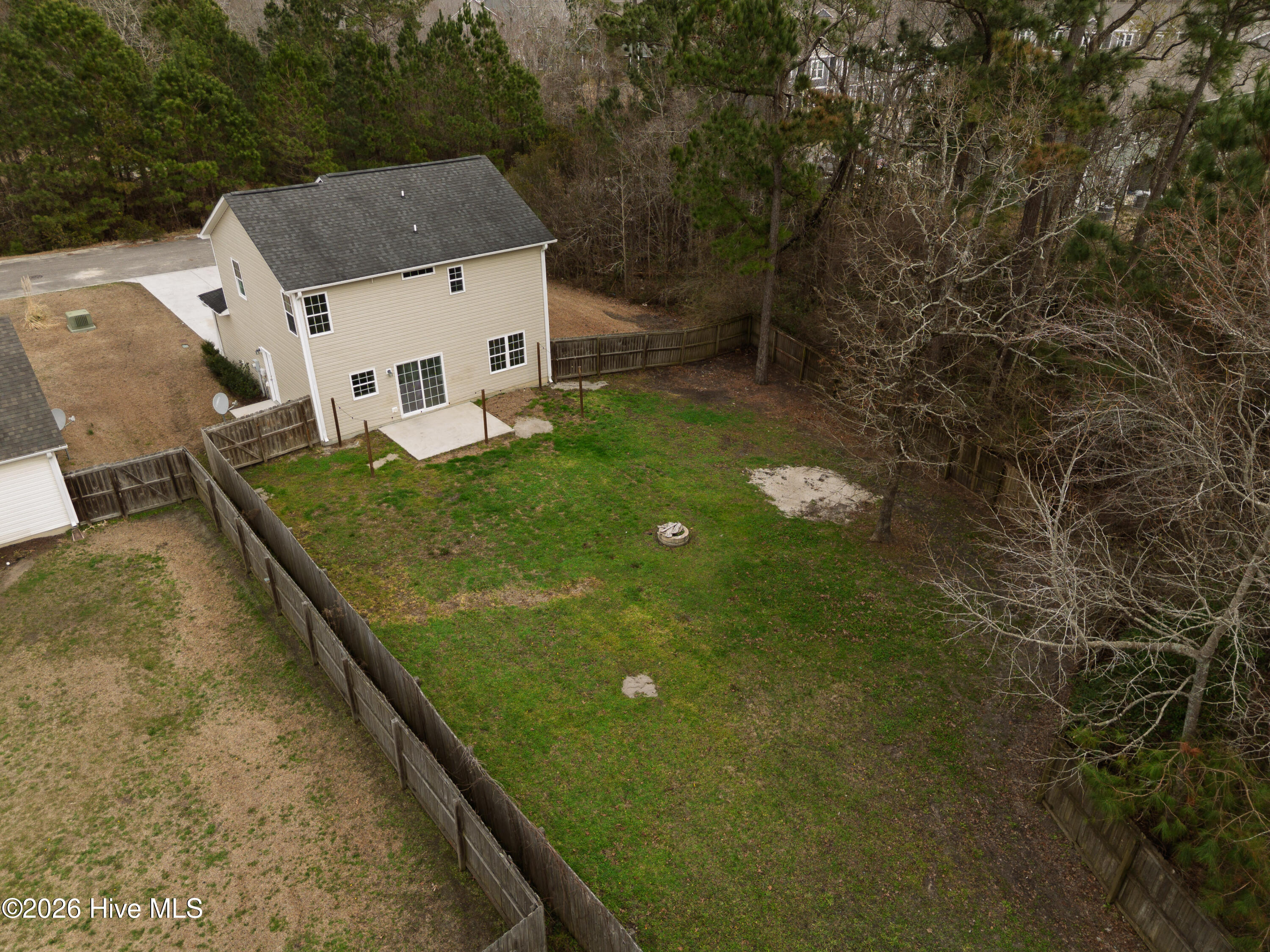 100557262 | Photo 51